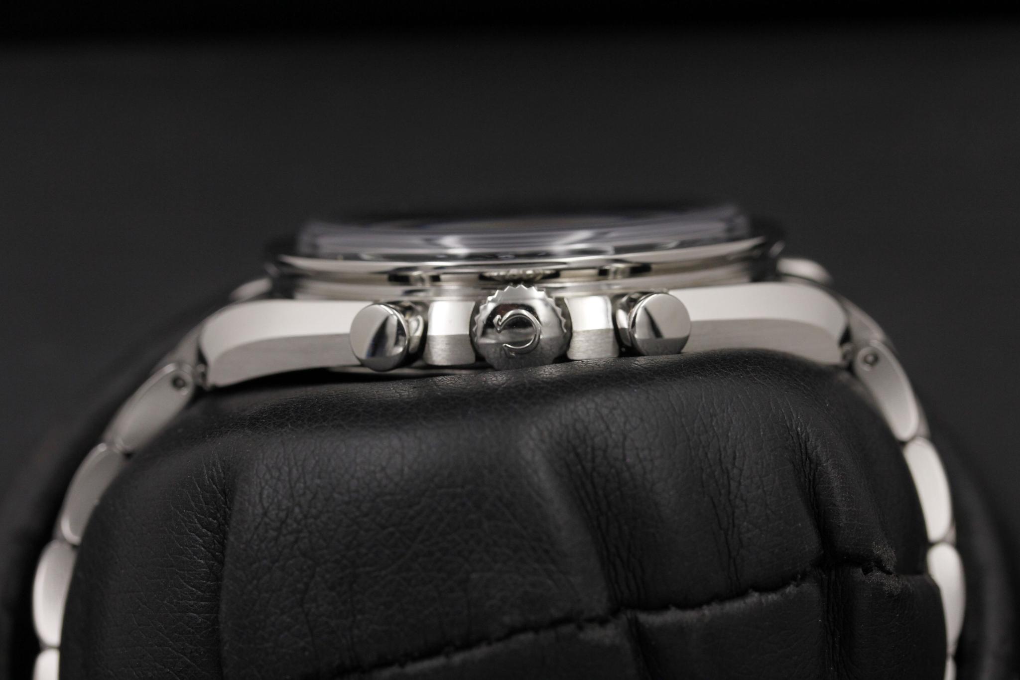 Watch Image 3