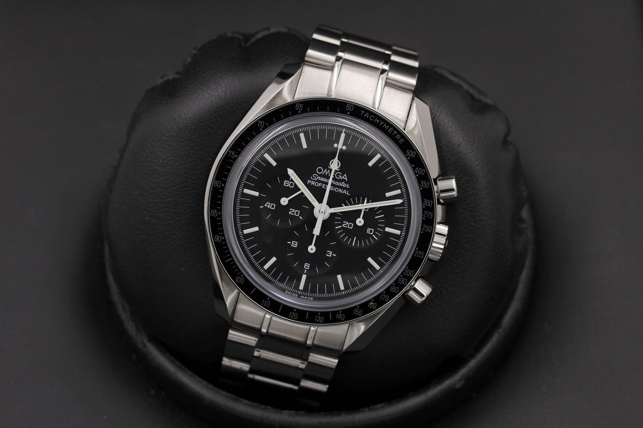 Watch Image 10