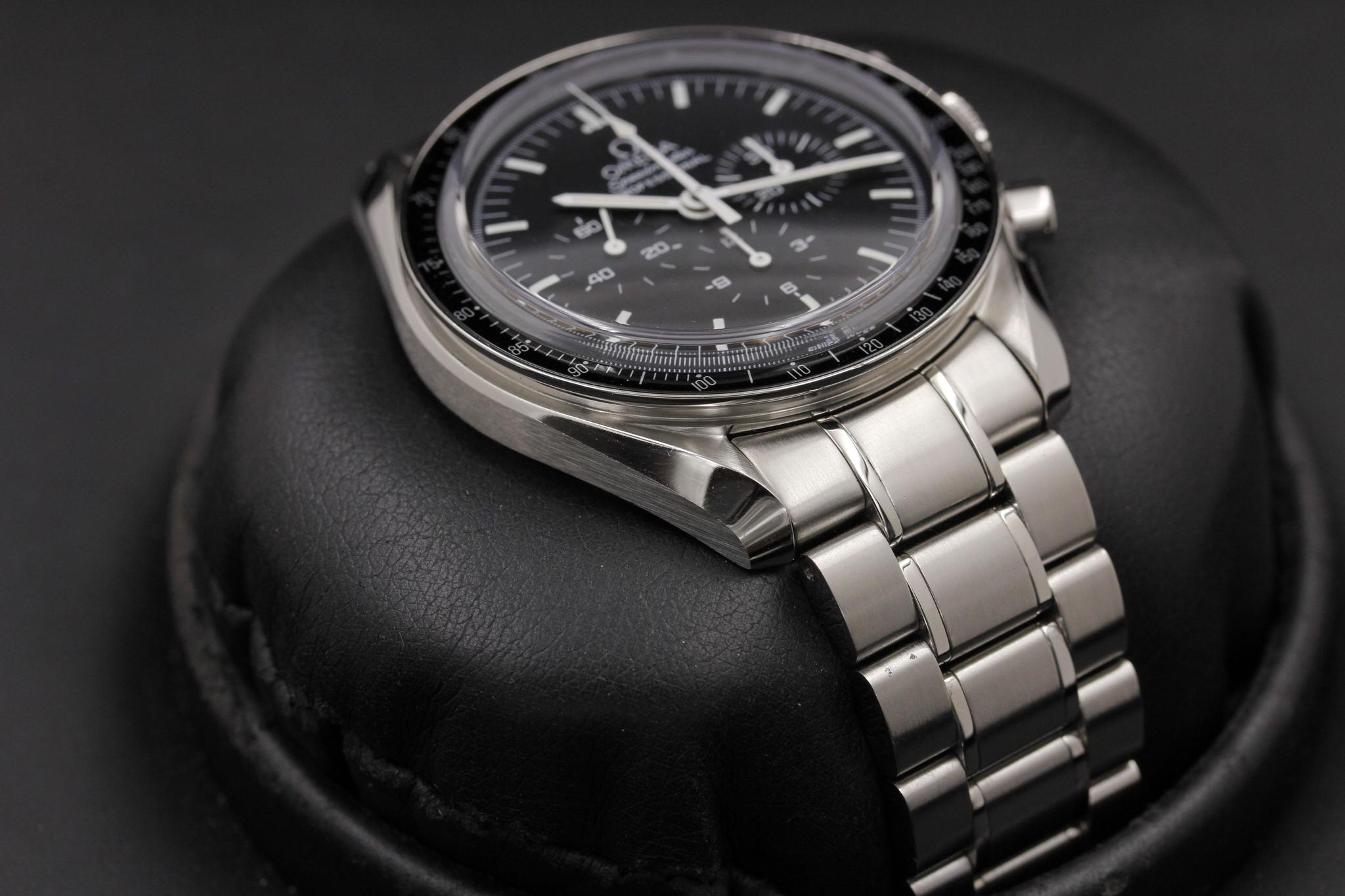 Watch Image 6