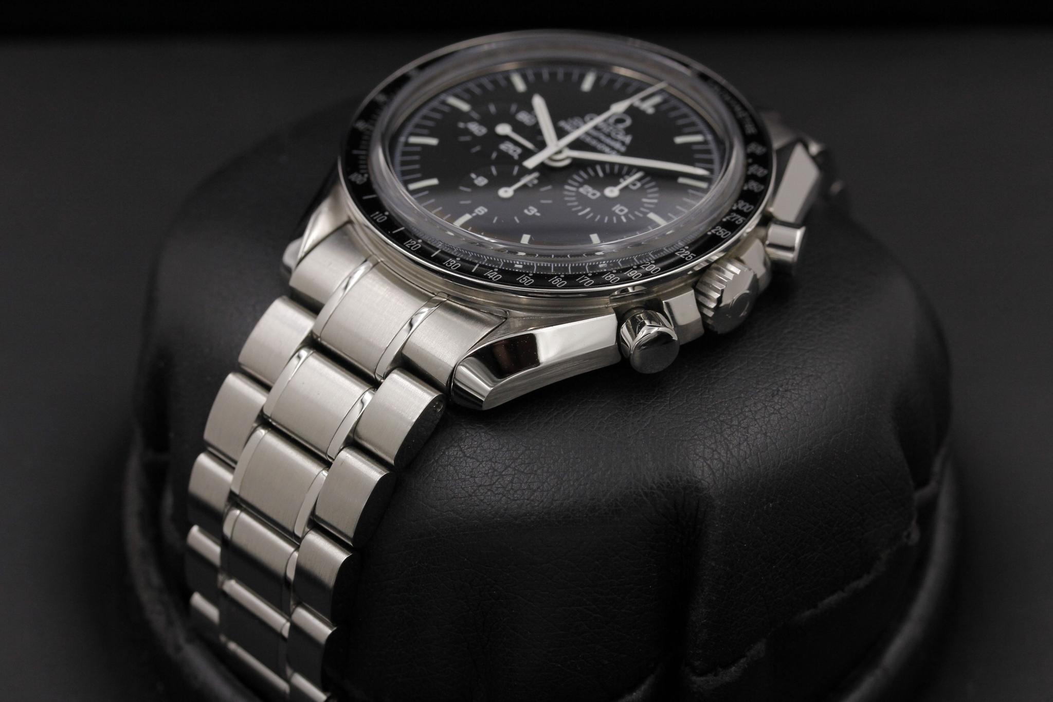 Watch Image 2
