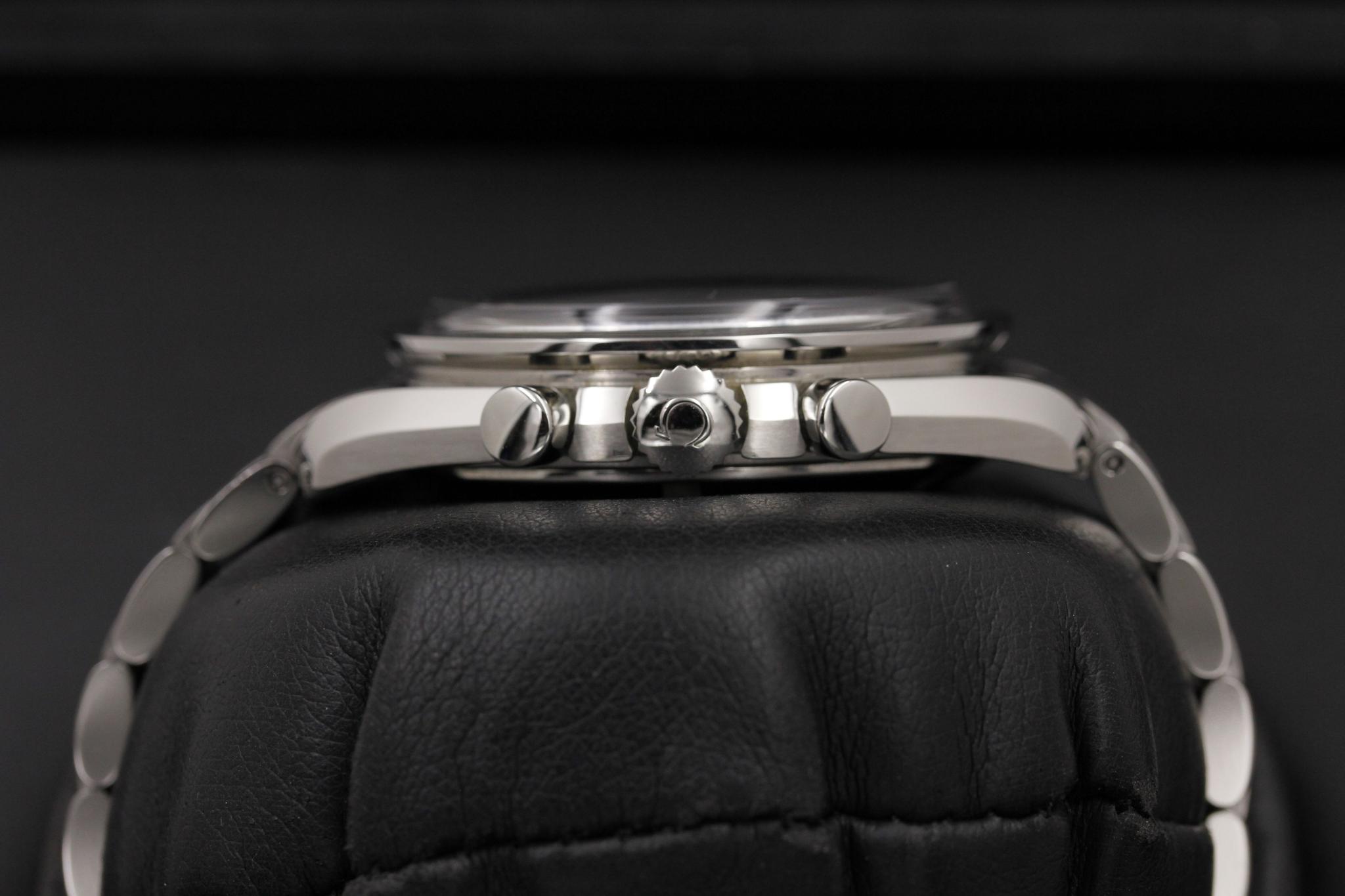 Watch Image 3