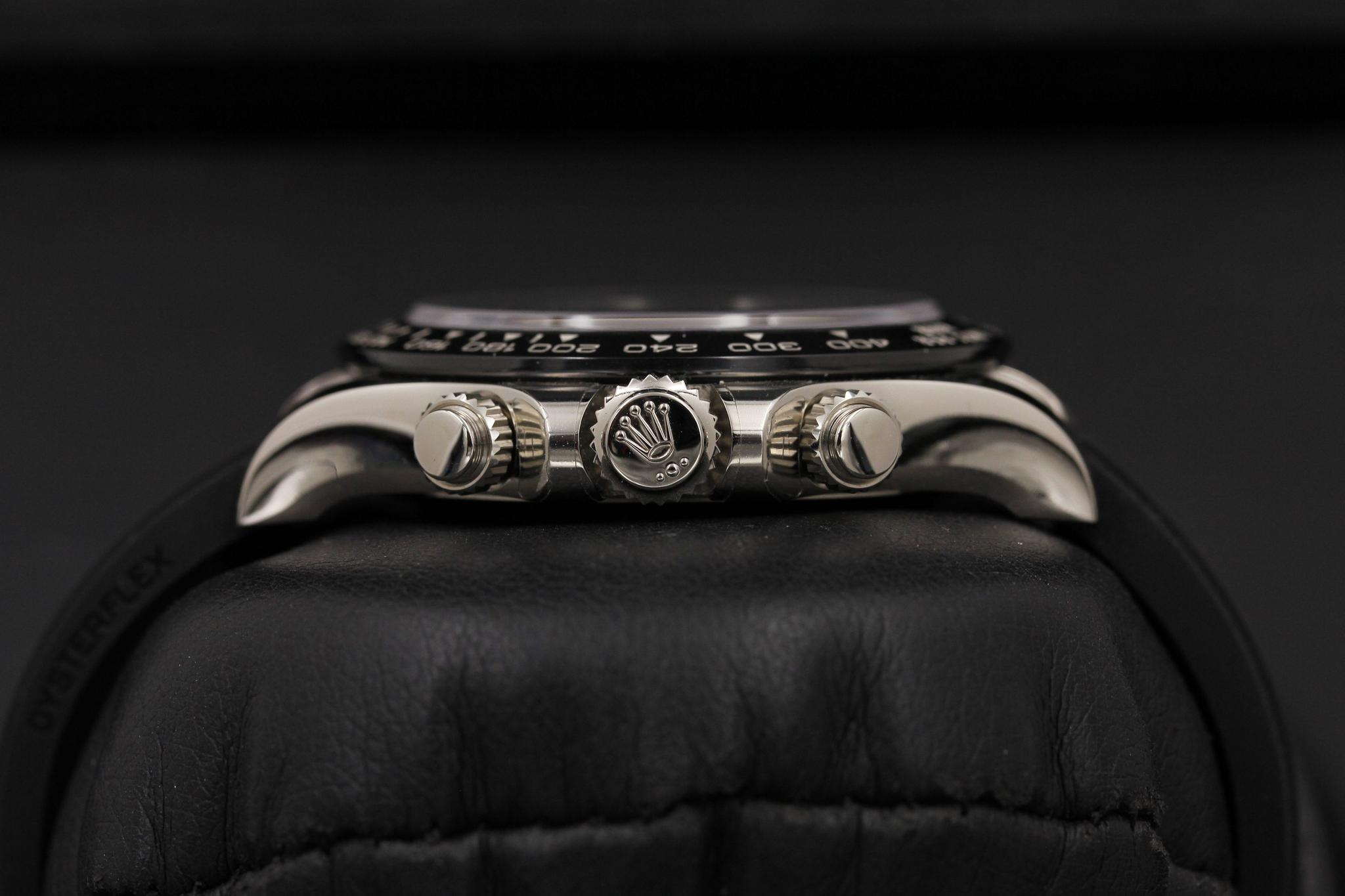 Watch Image 3