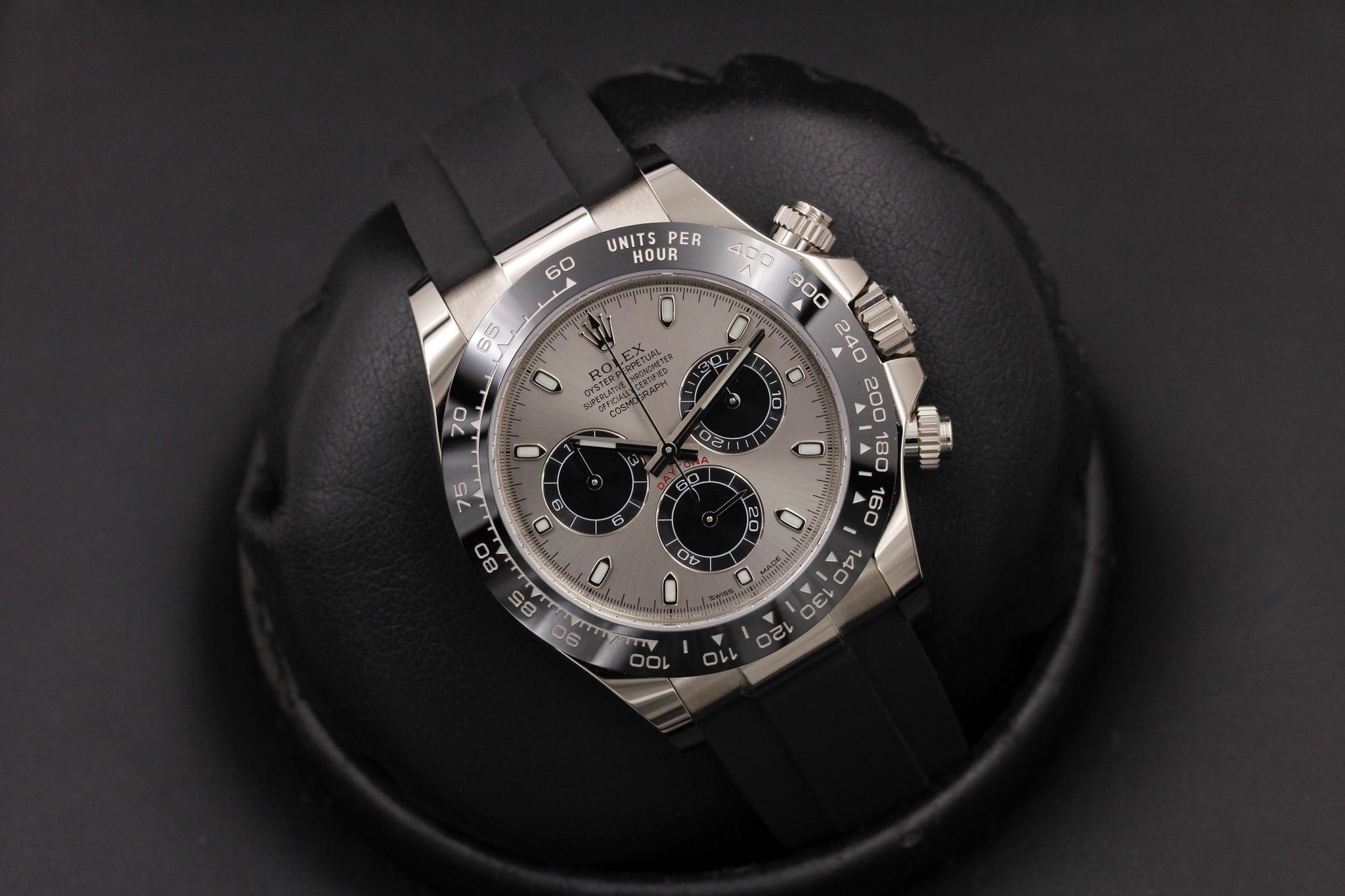 Watch Image 8