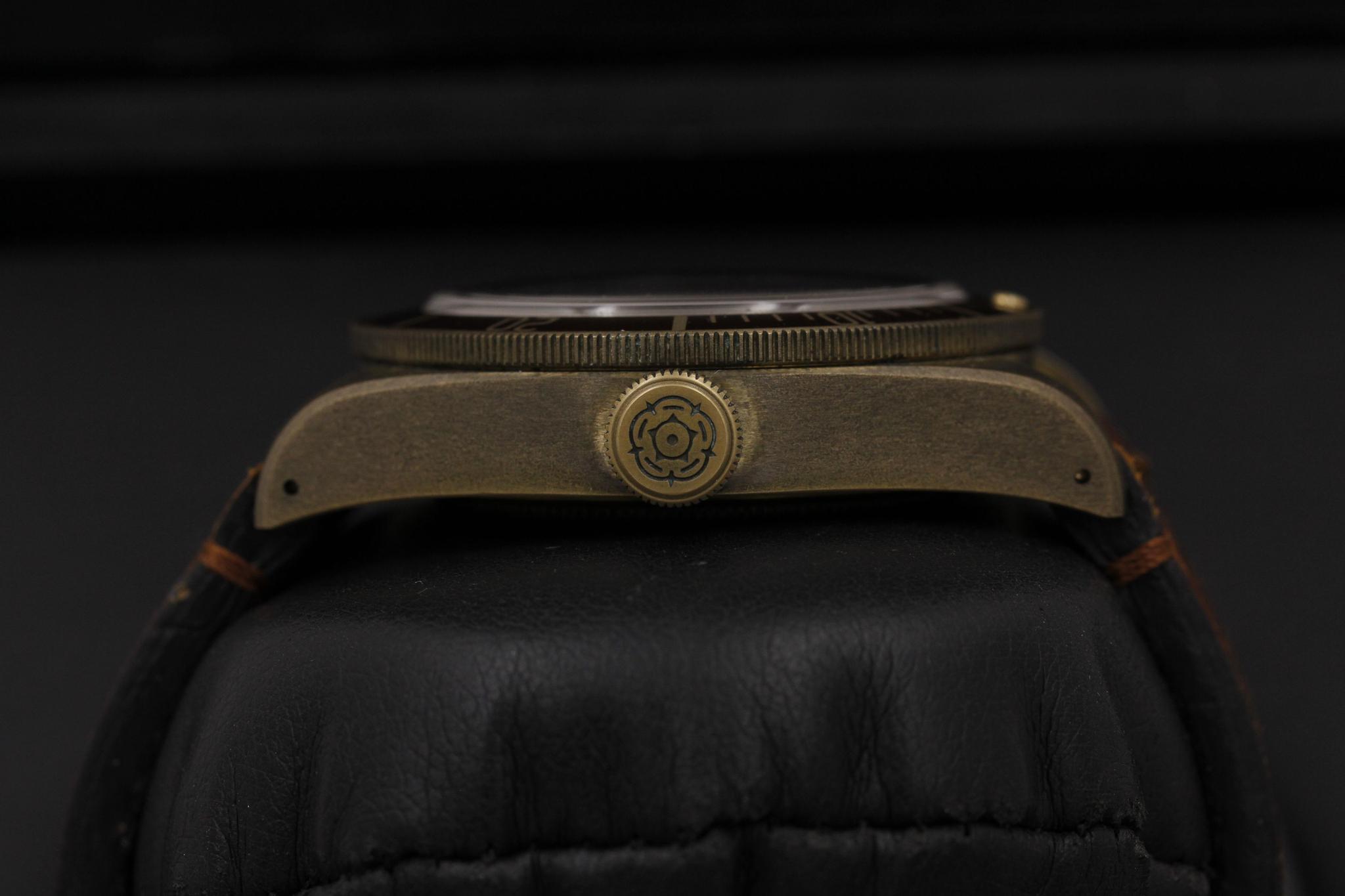 Watch Image 3