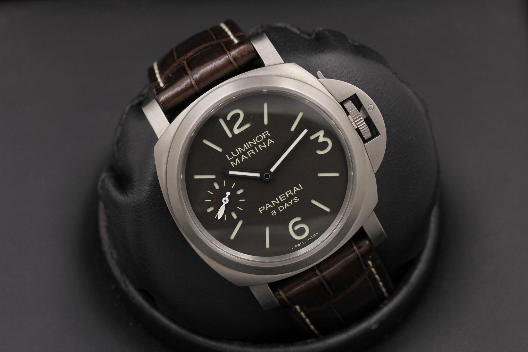 Watch Image 9