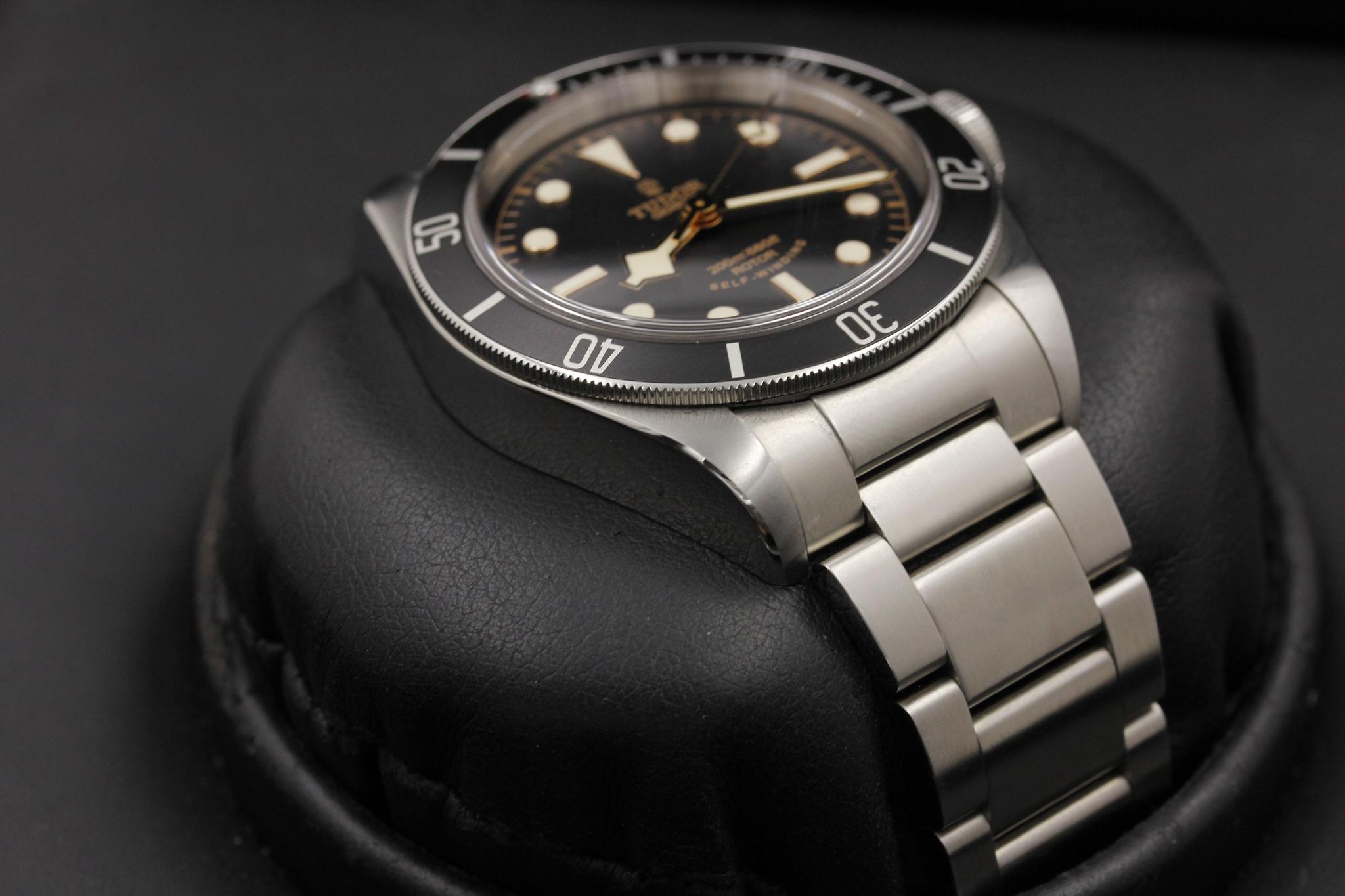 Watch Image 6