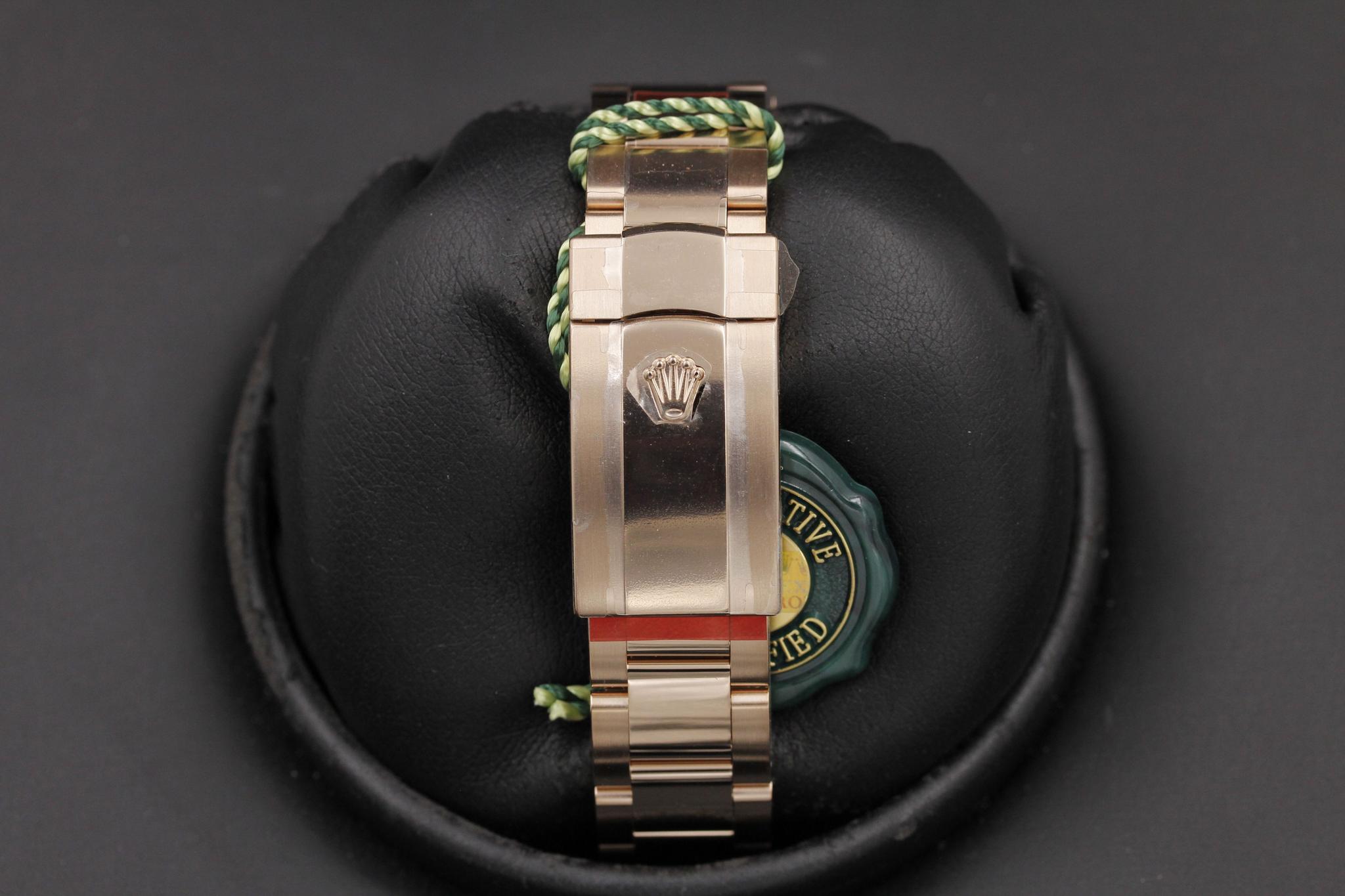 Watch Image 8