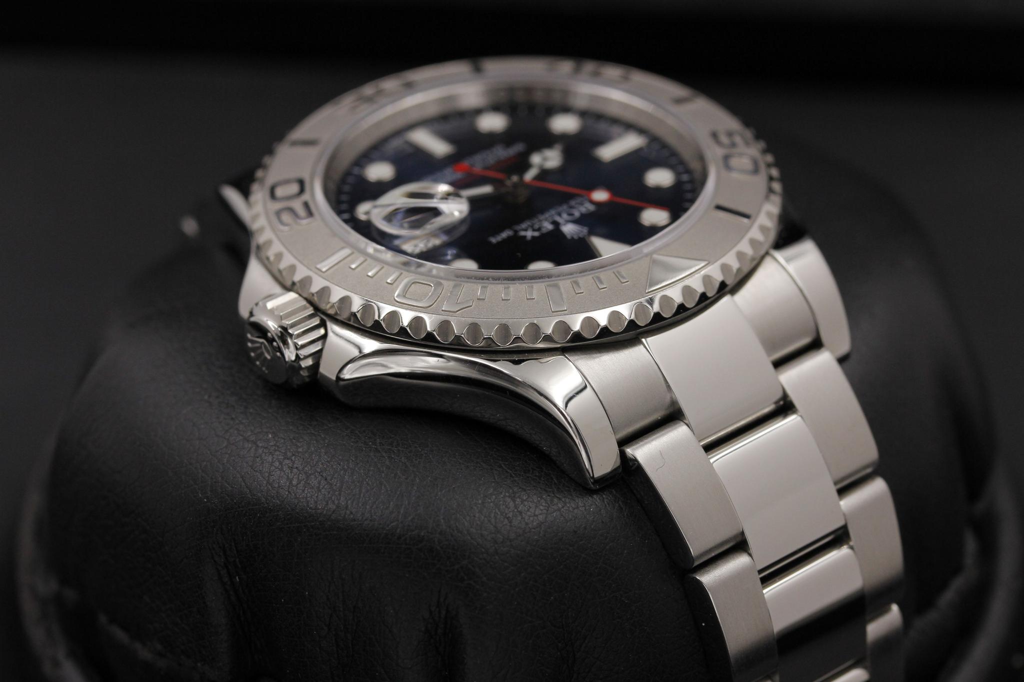 Watch Image 4