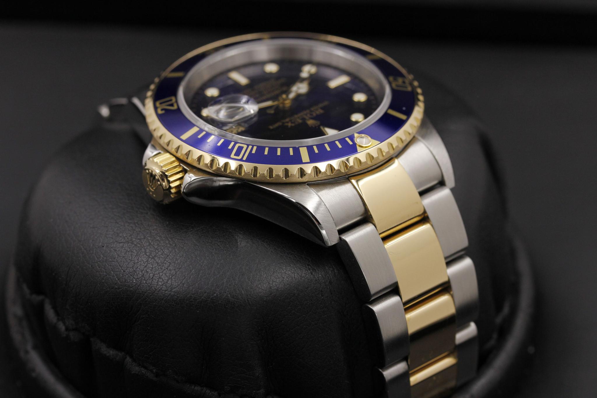 Watch Image 4