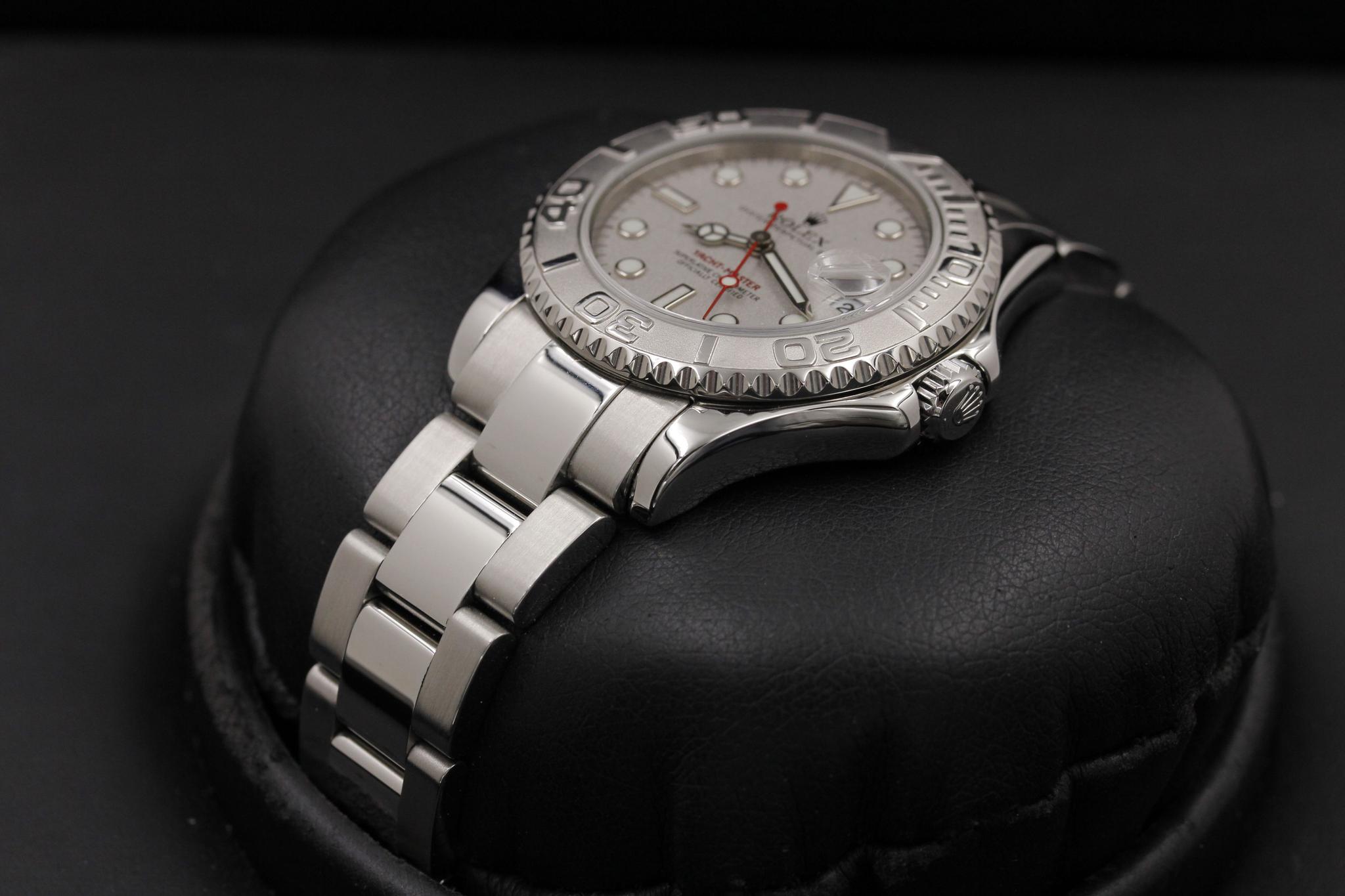 Watch Image 2