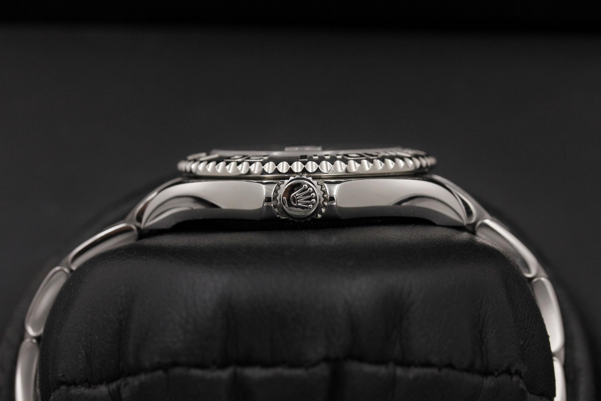 Watch Image 3