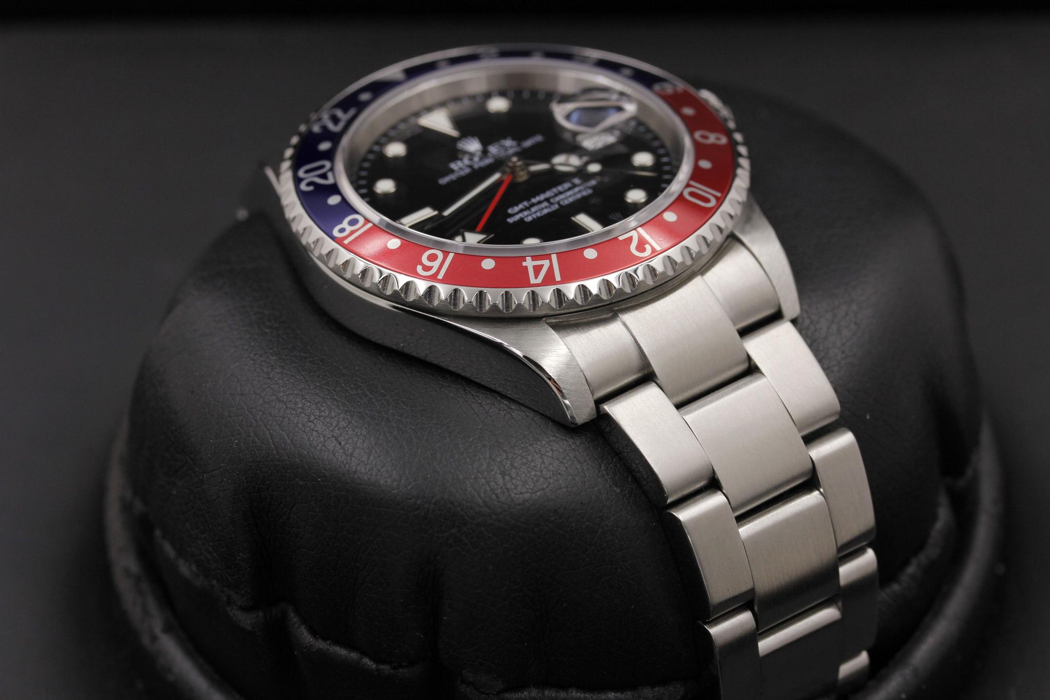 Watch Image 6