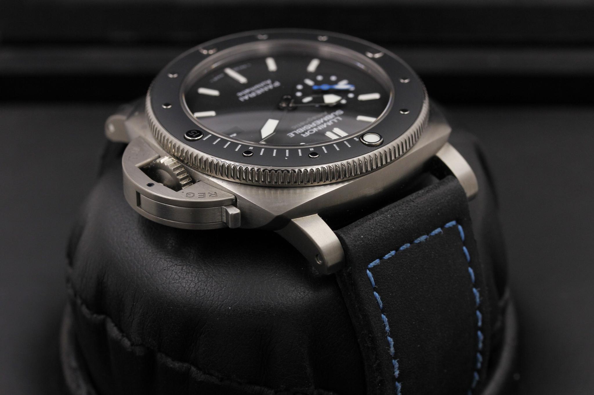 Watch Image 4