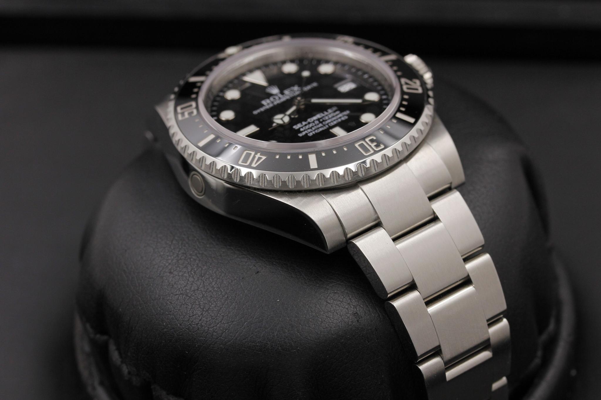 Watch Image 7