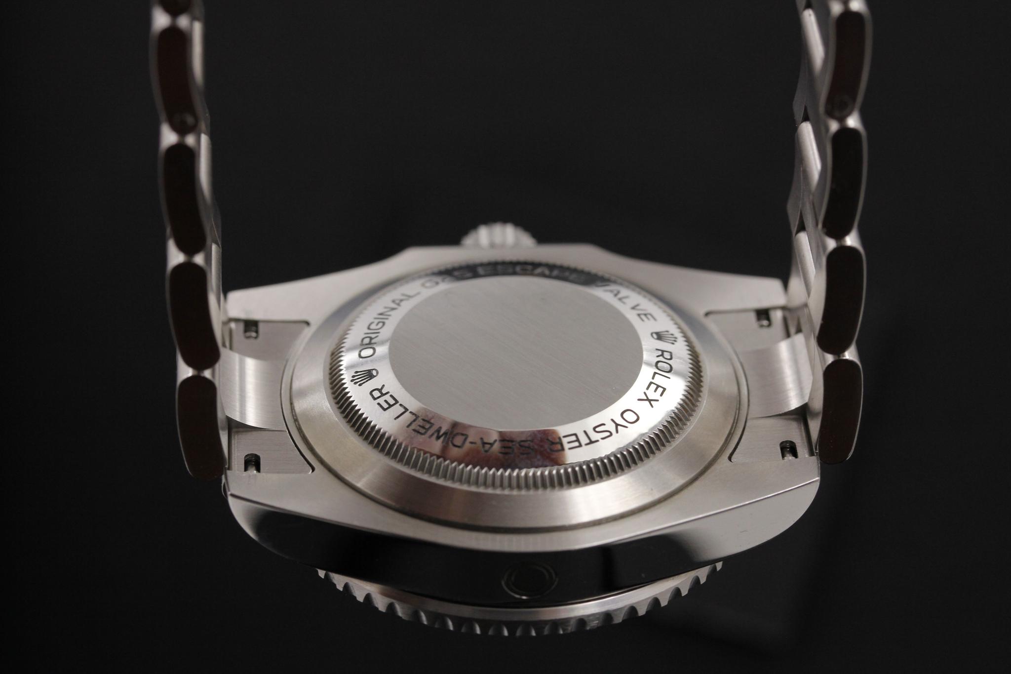 Watch Image 9