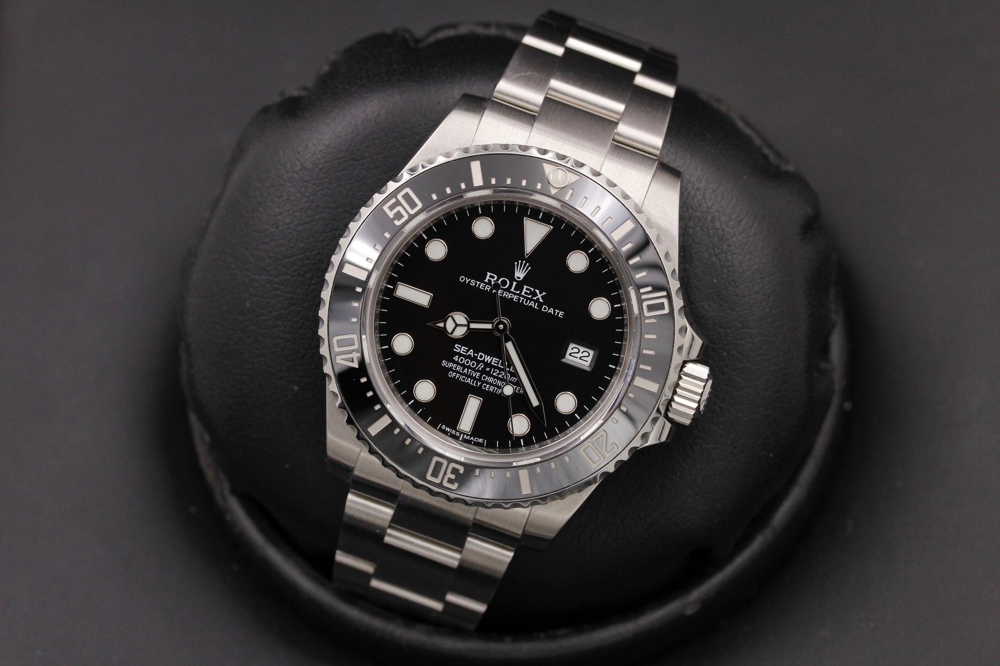 Watch Image 10