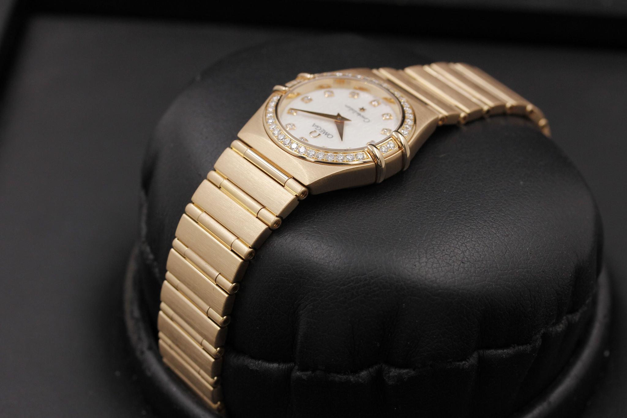 Watch Image 5