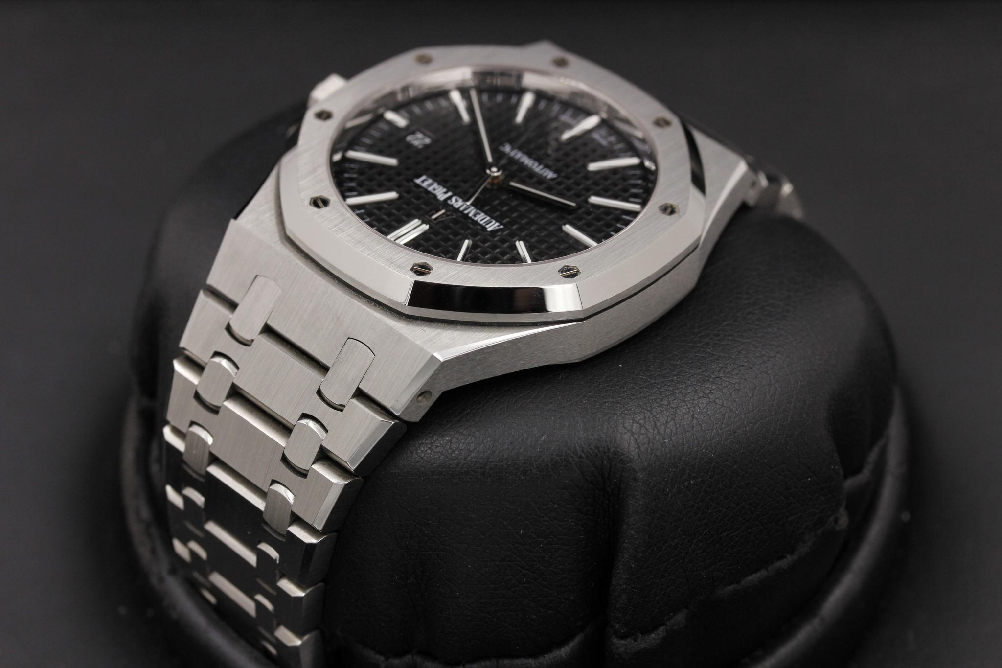 Watch Image 5