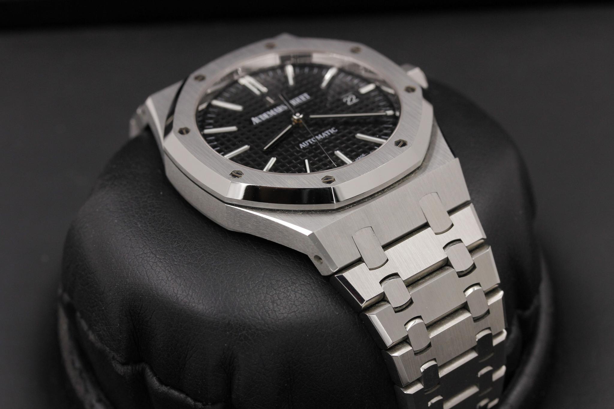 Watch Image 6