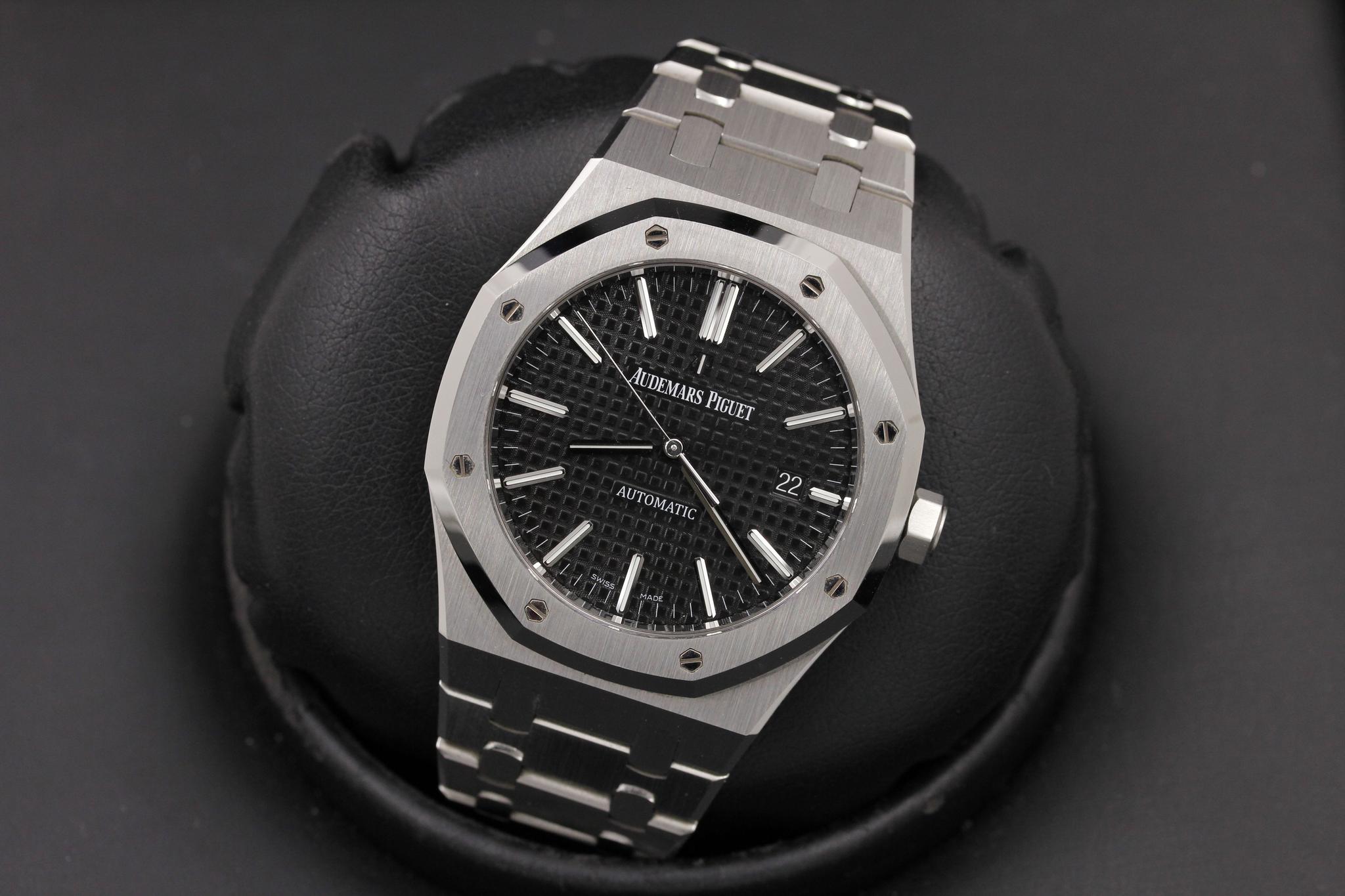 Watch Image 11