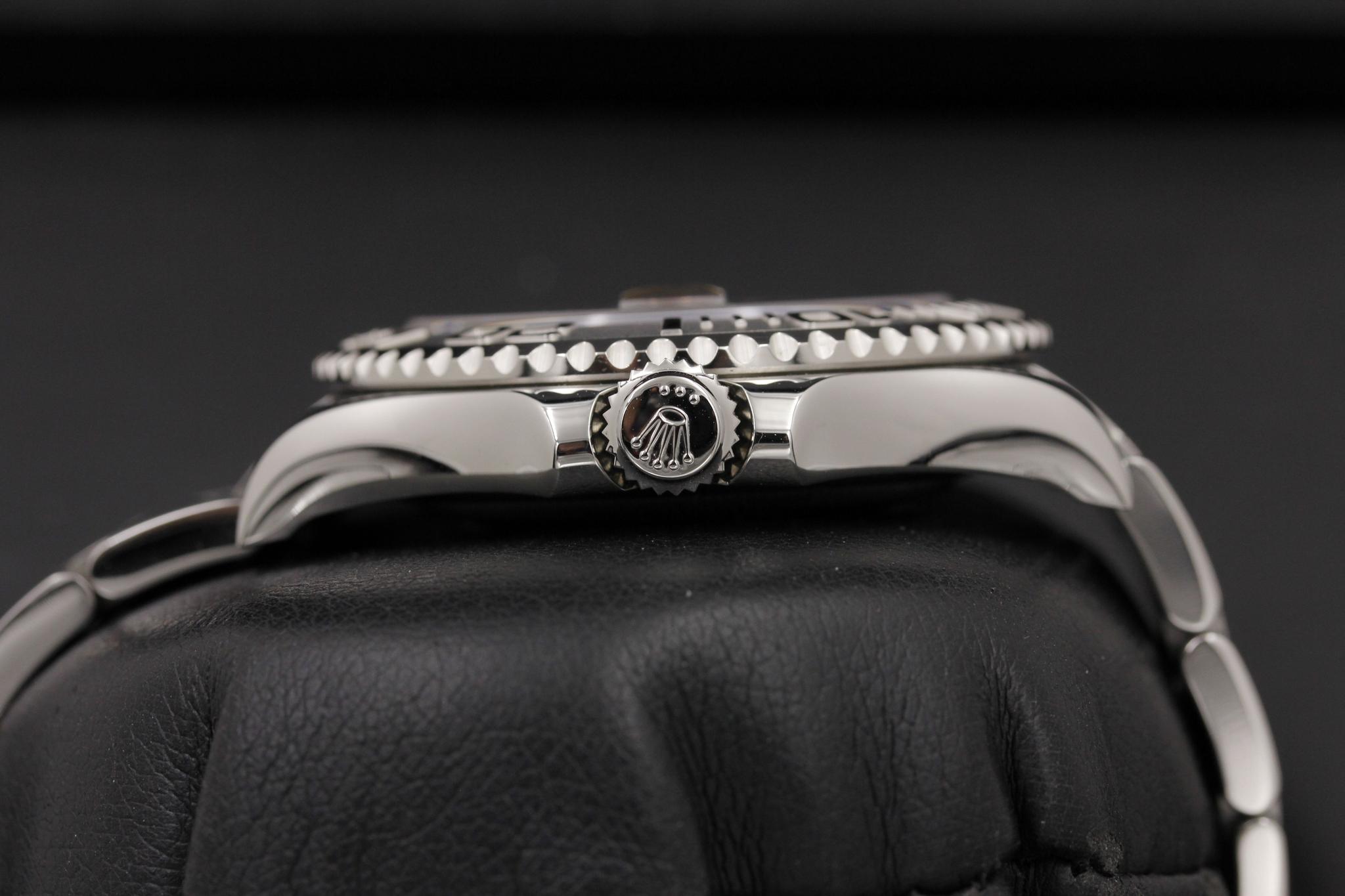 Watch Image 3