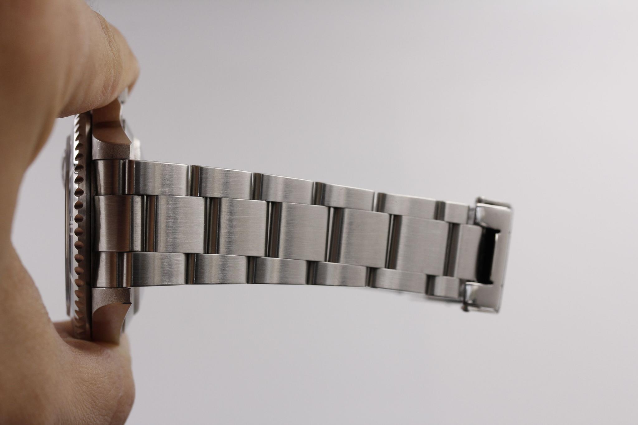 Watch Image 9