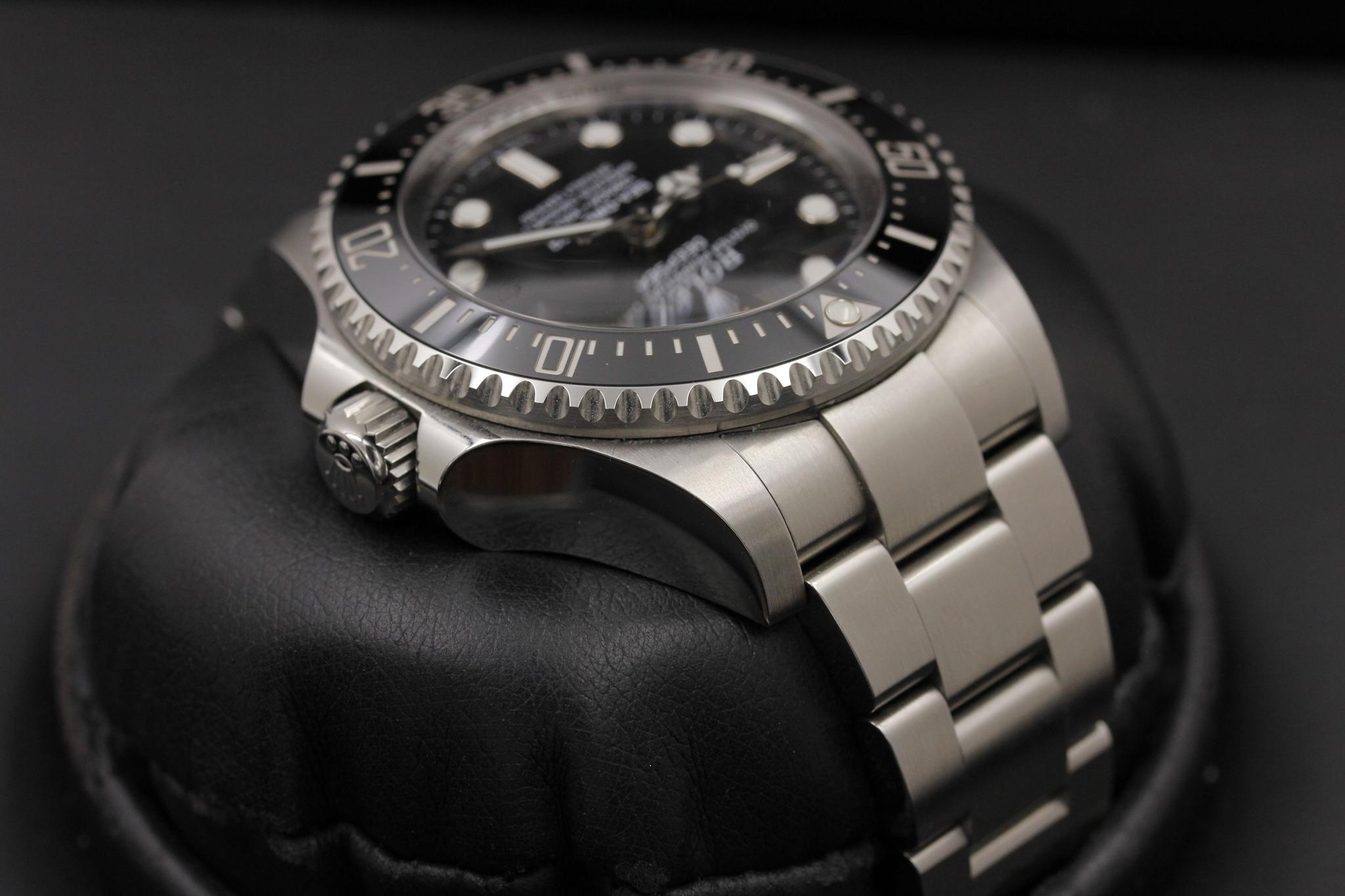 Watch Image 4