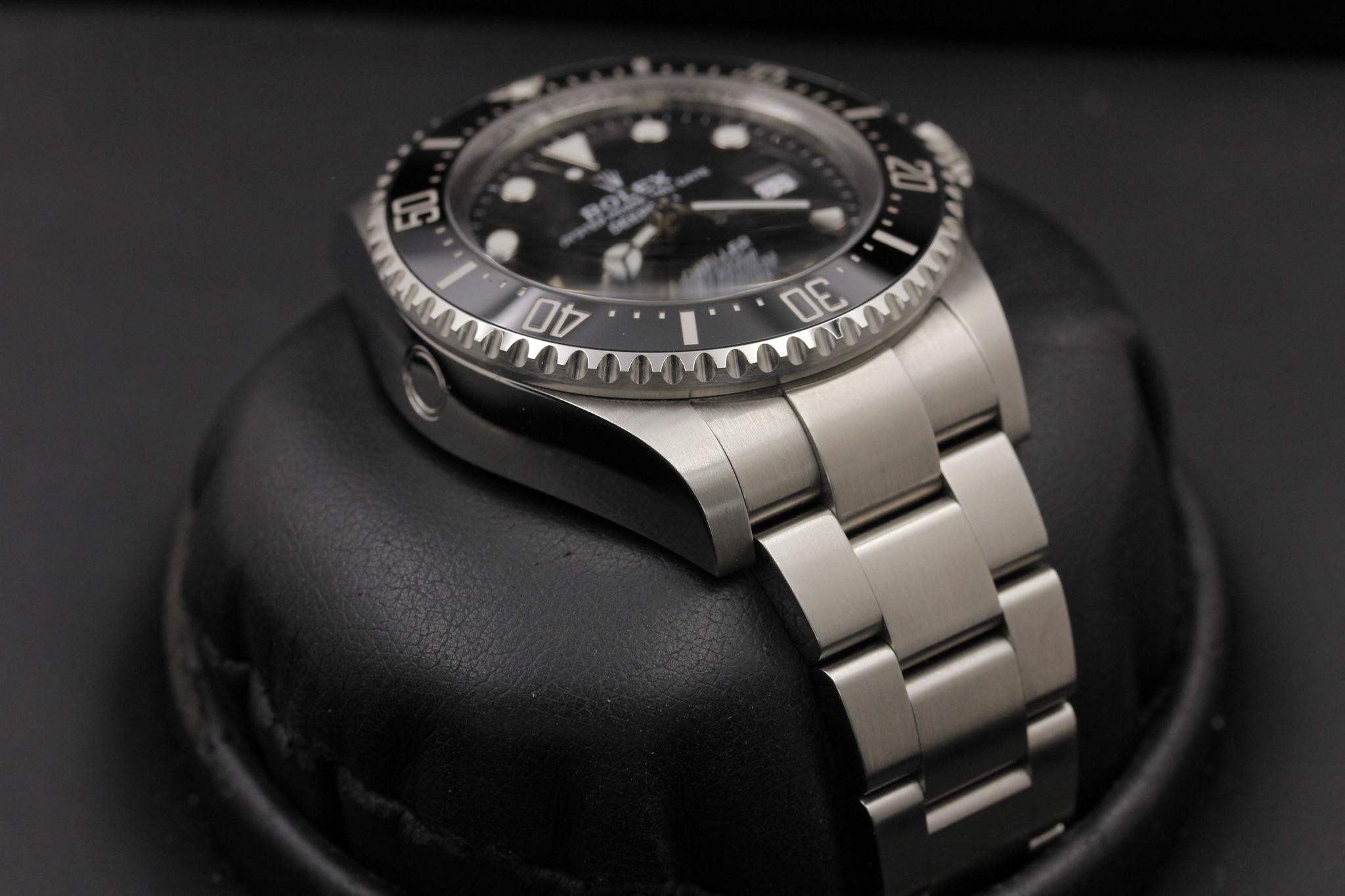 Watch Image 6