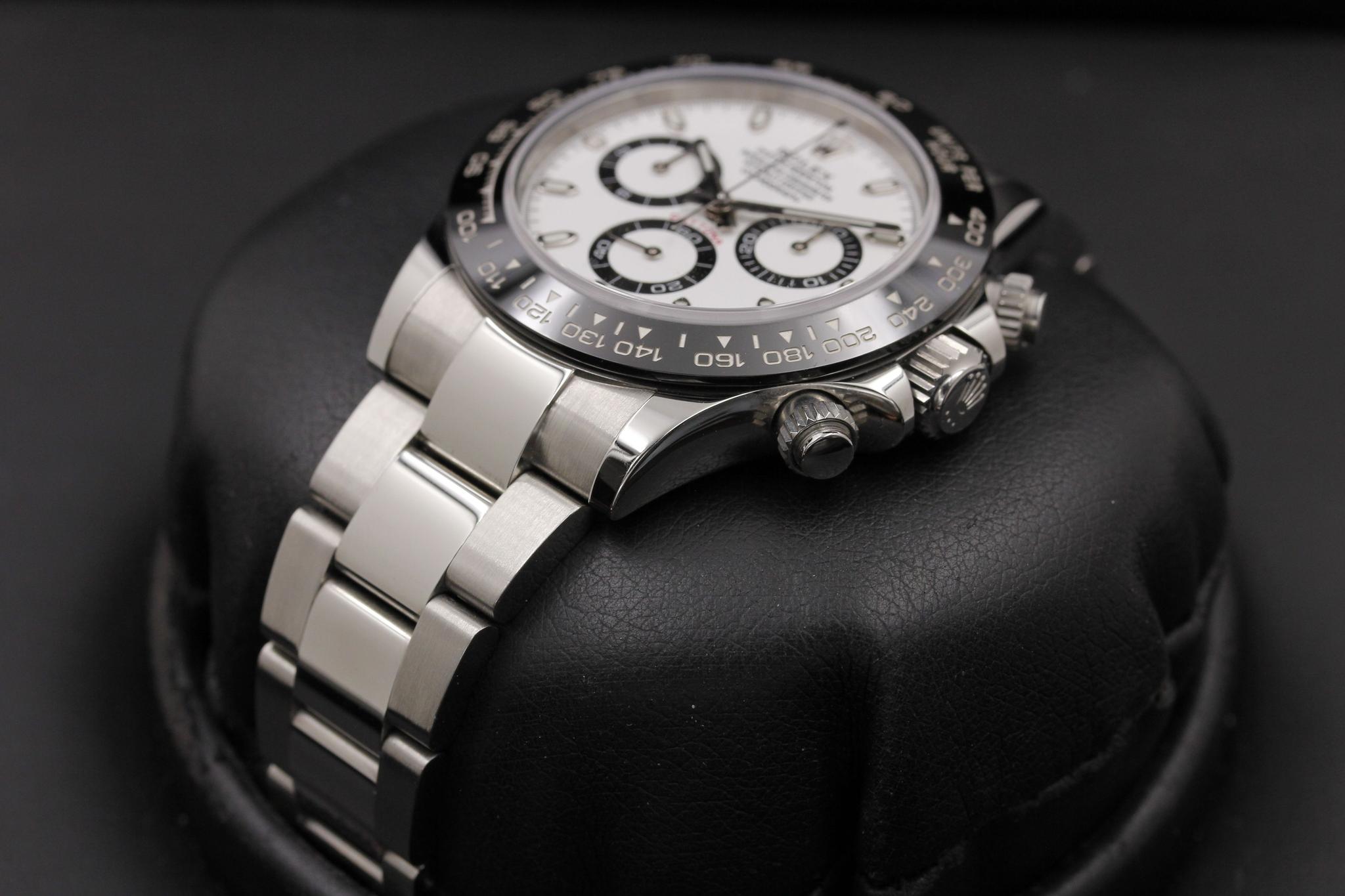Watch Image 2
