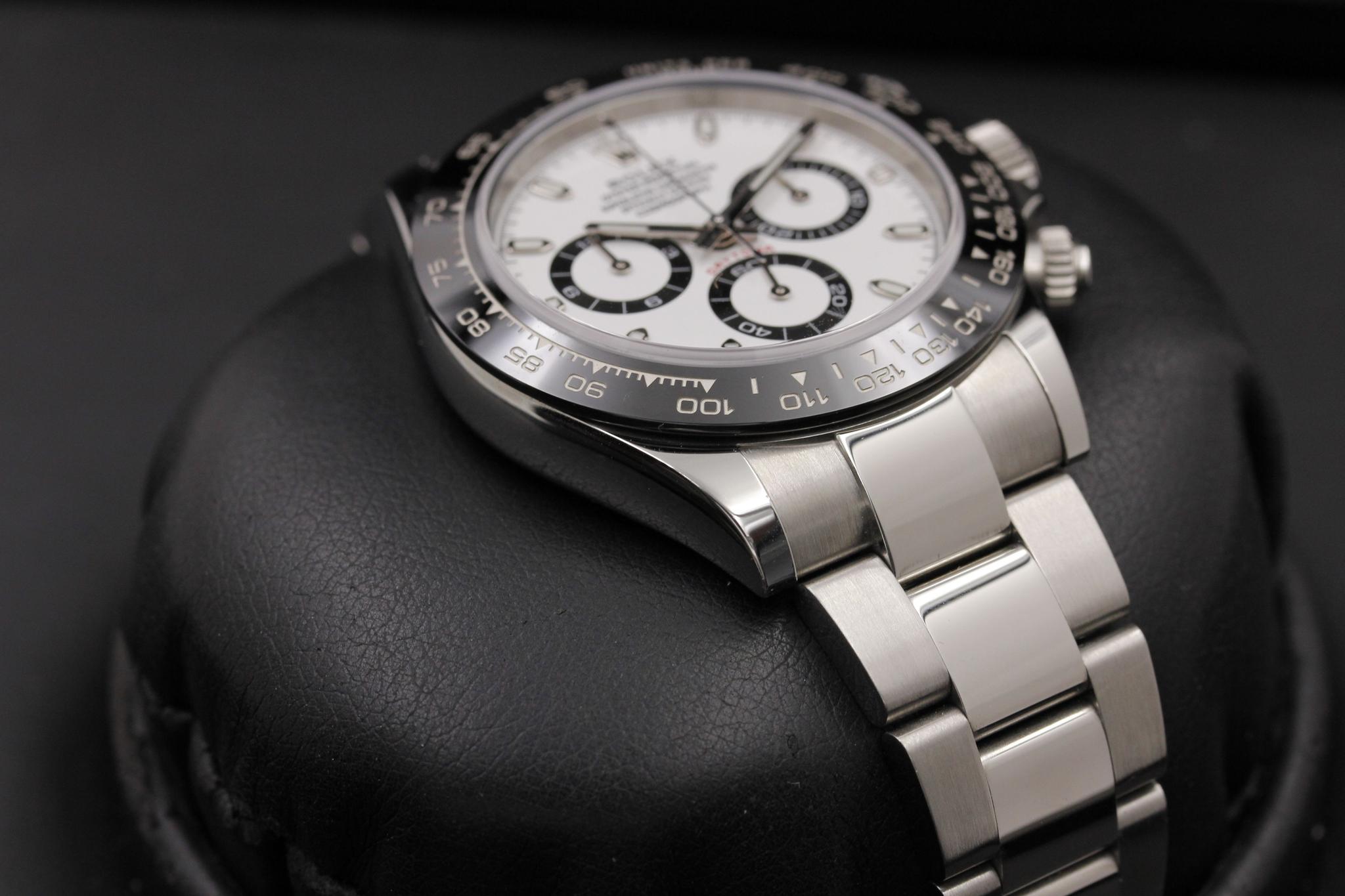 Watch Image 6