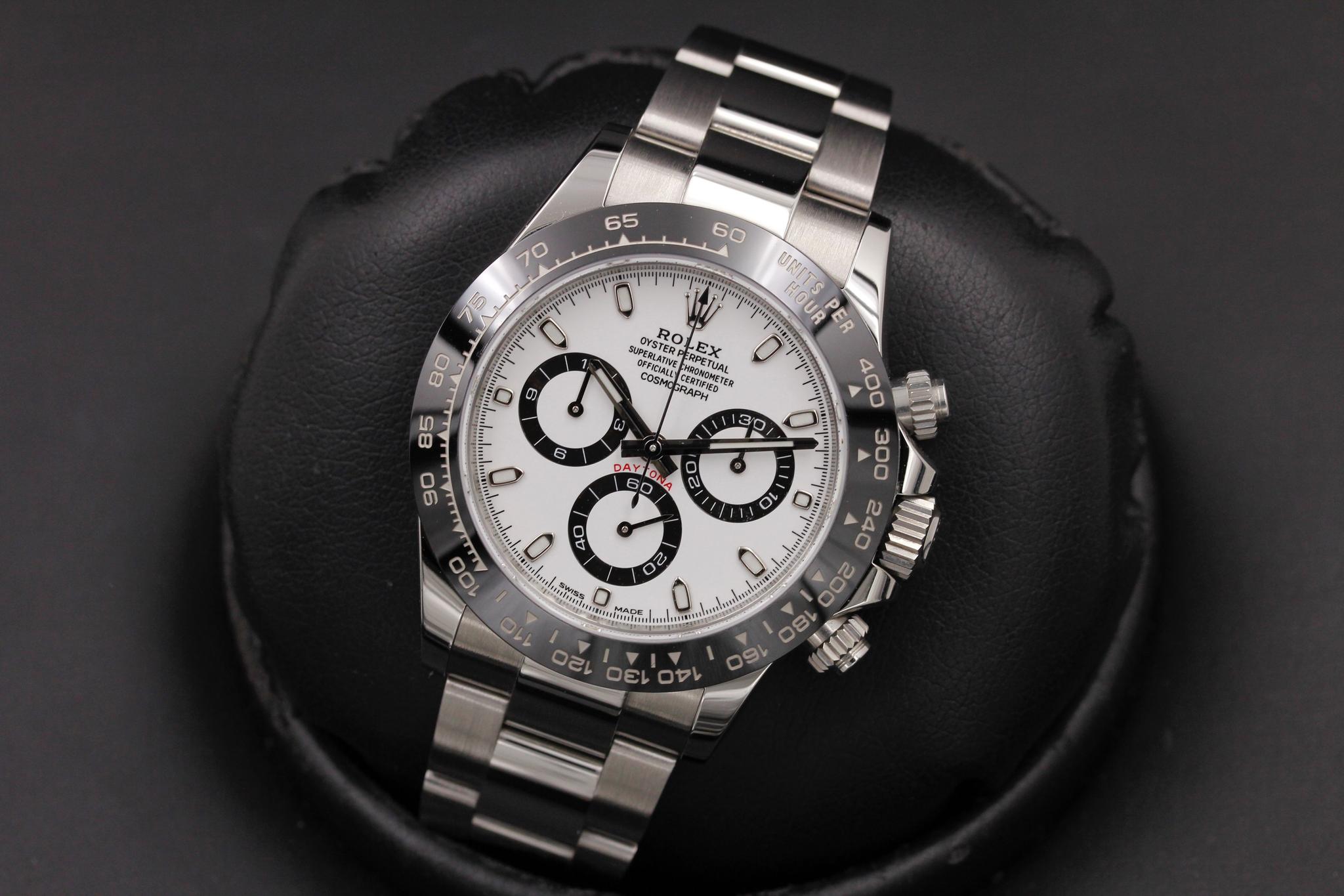 Watch Image 10