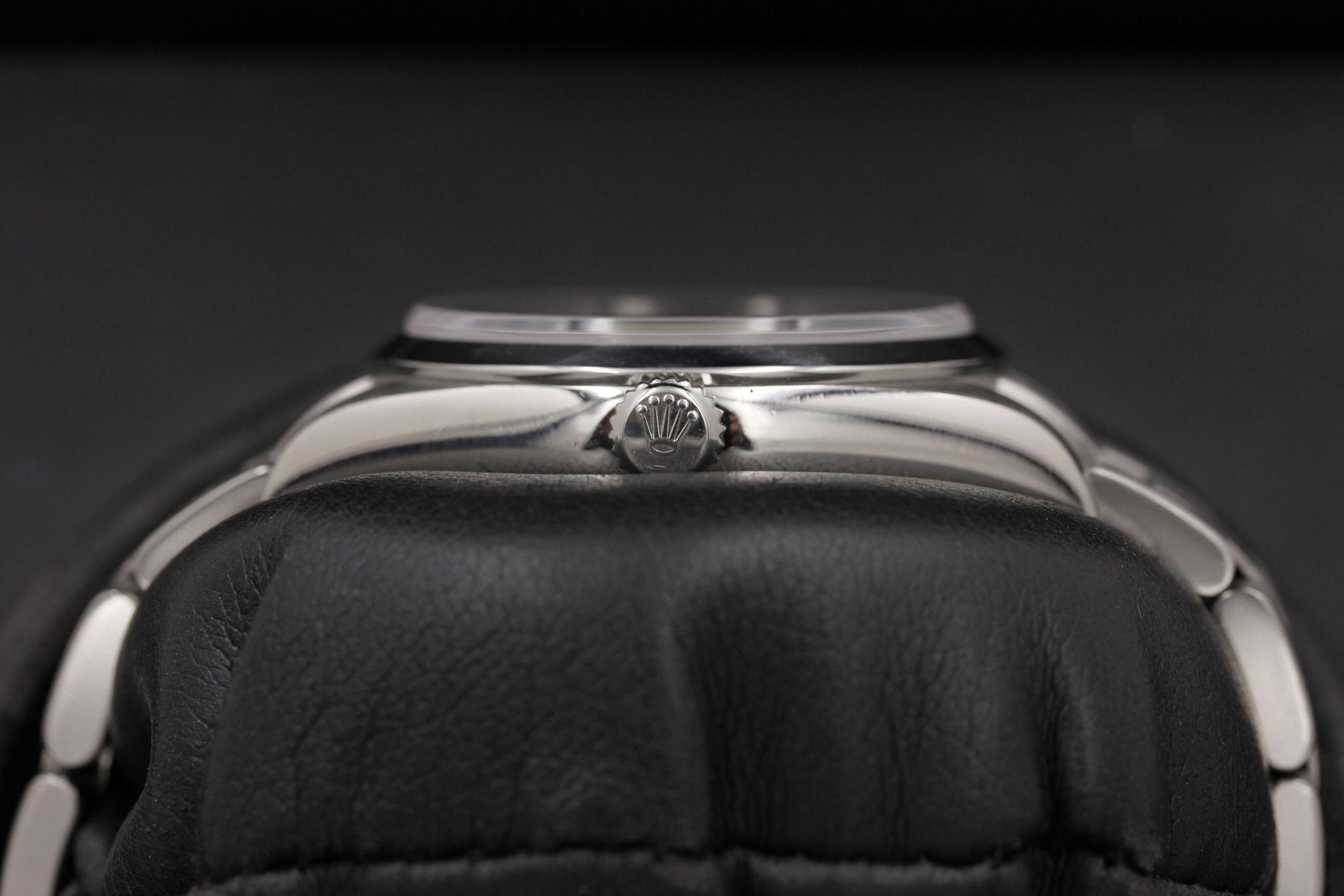 Watch Image 3