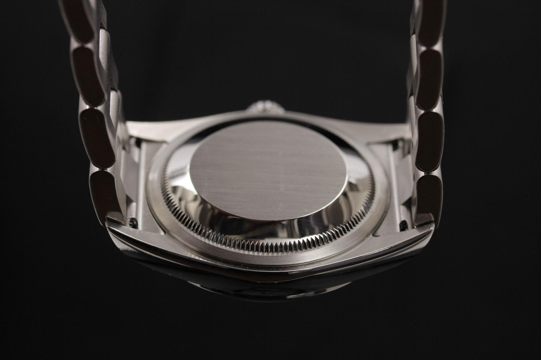 Watch Image 7