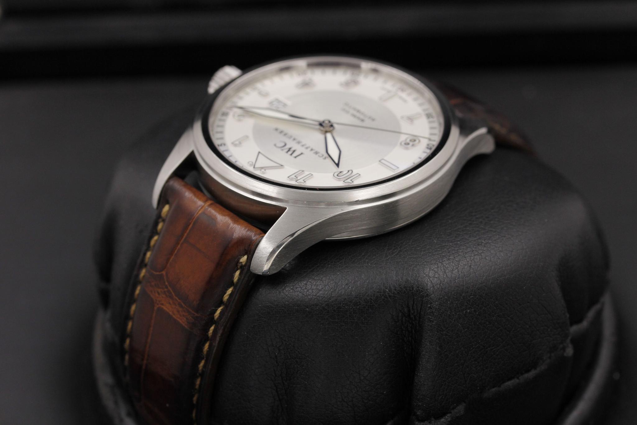 Watch Image 5