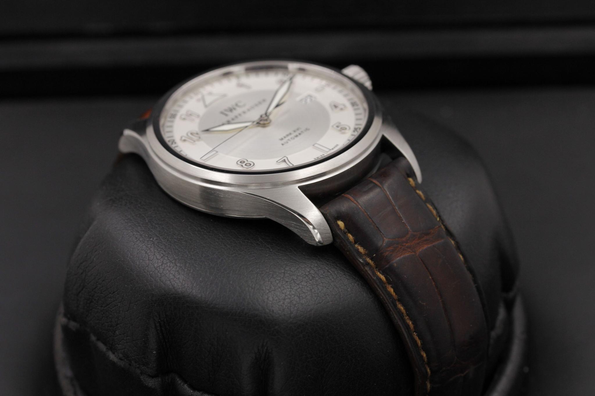 Watch Image 6