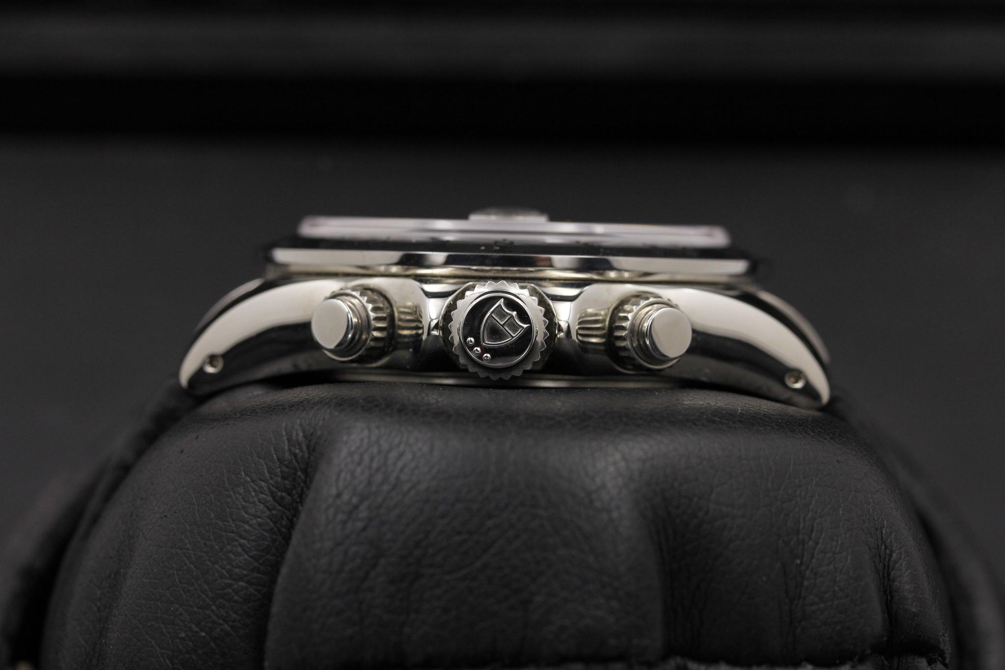 Watch Image 3