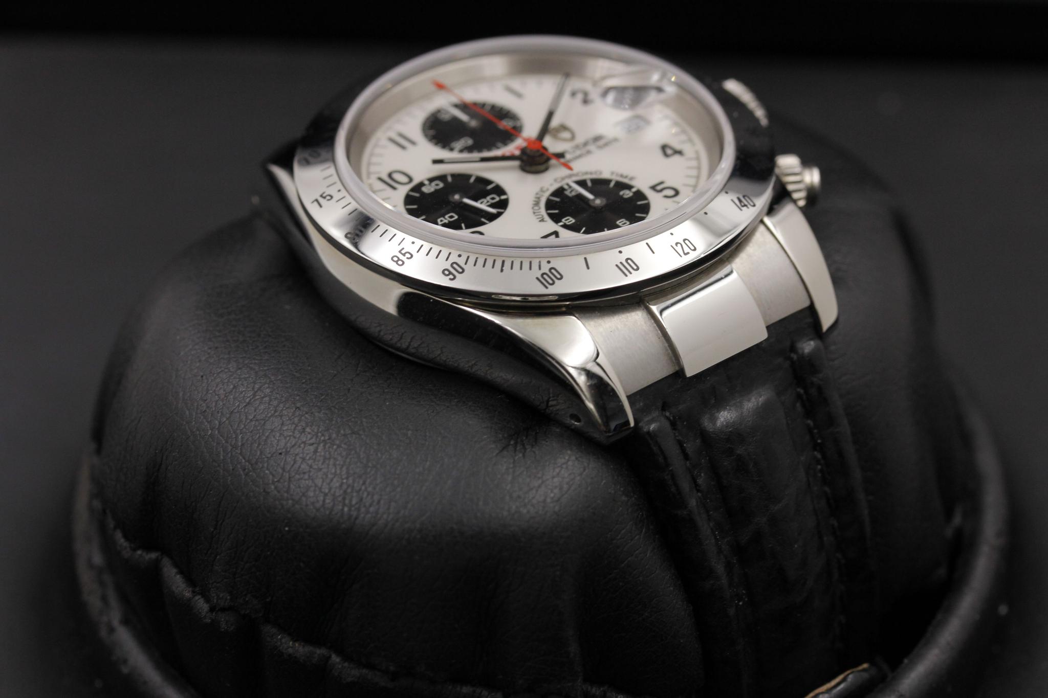 Watch Image 4