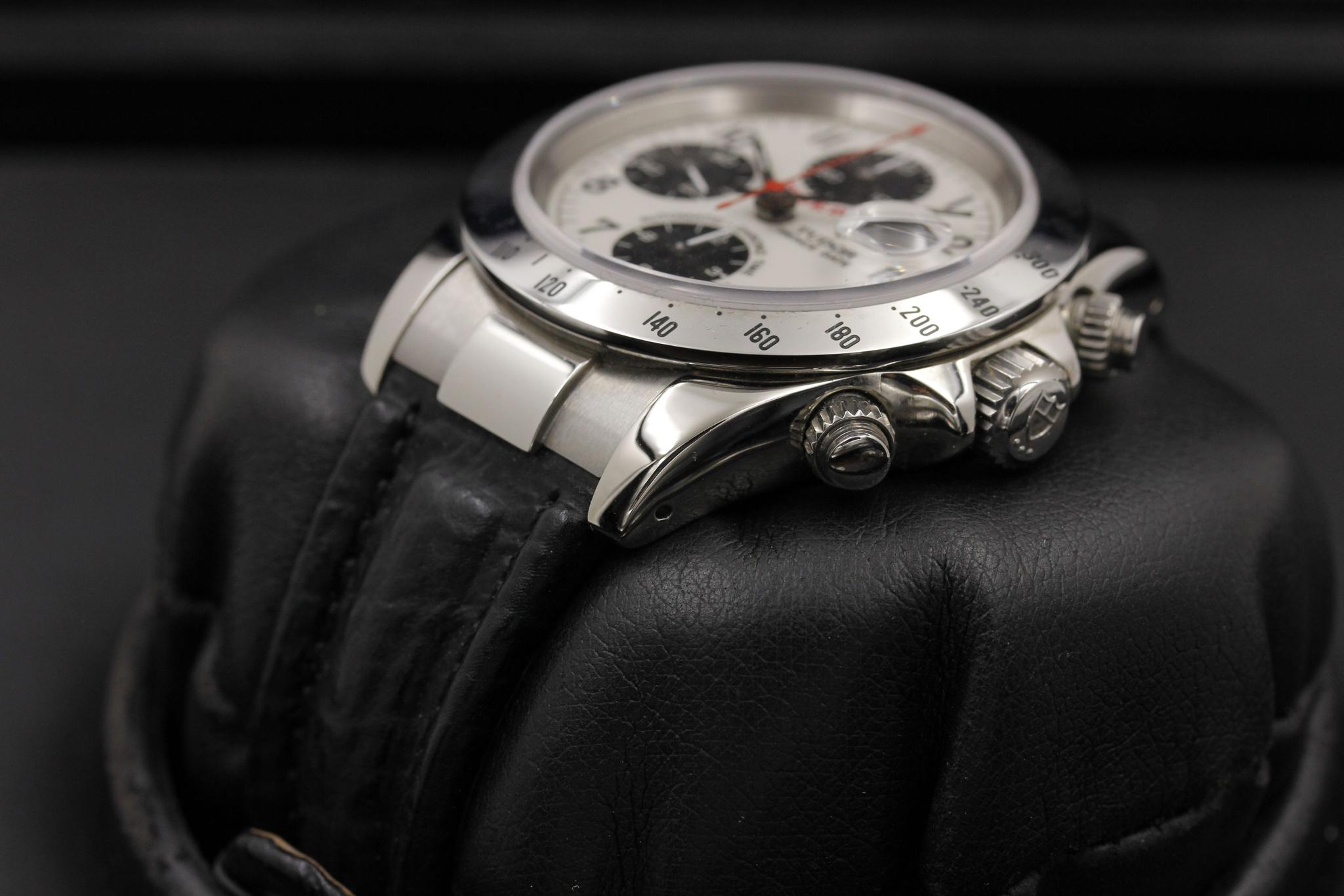 Watch Image 2