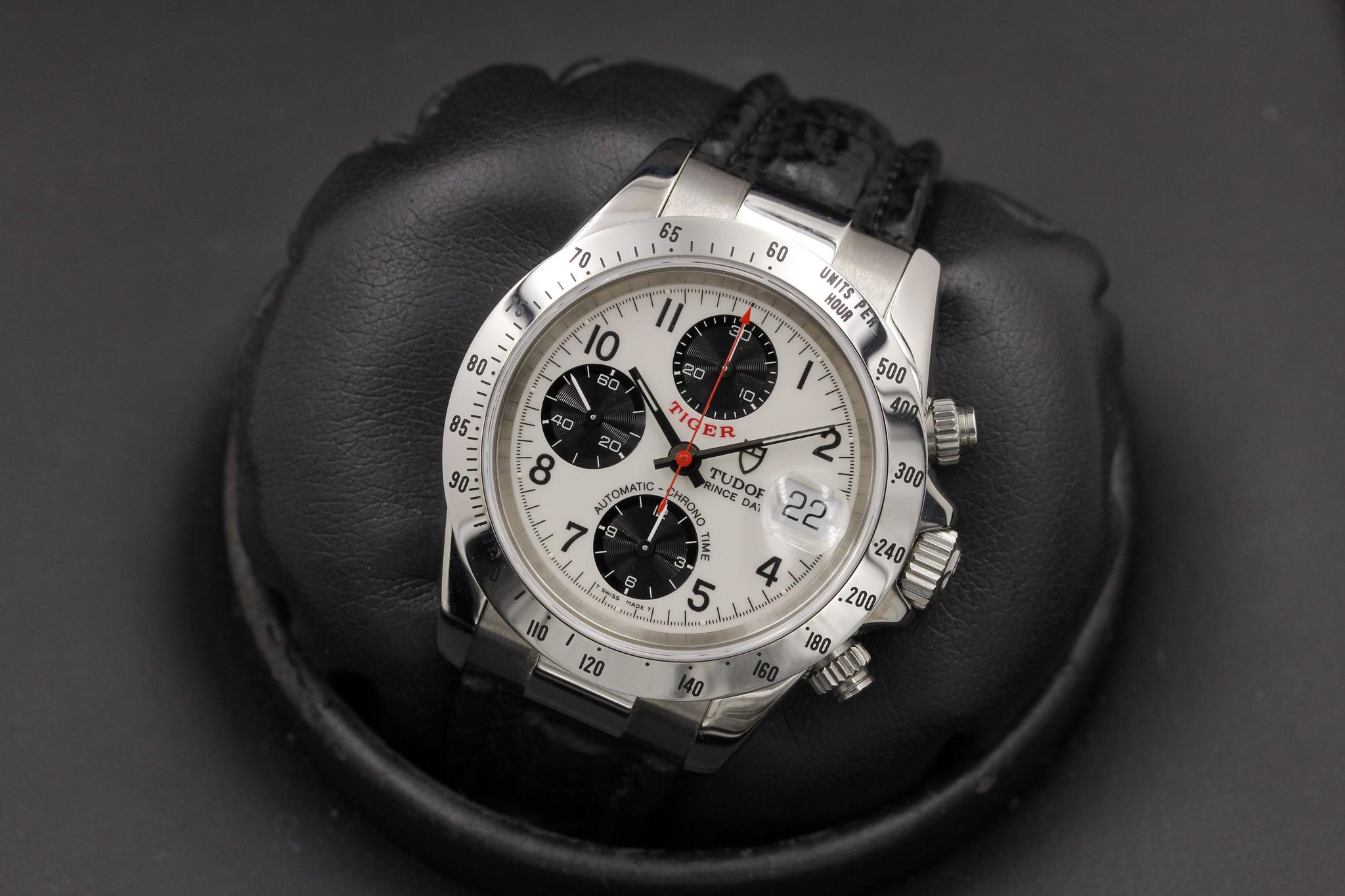 Watch Image 10