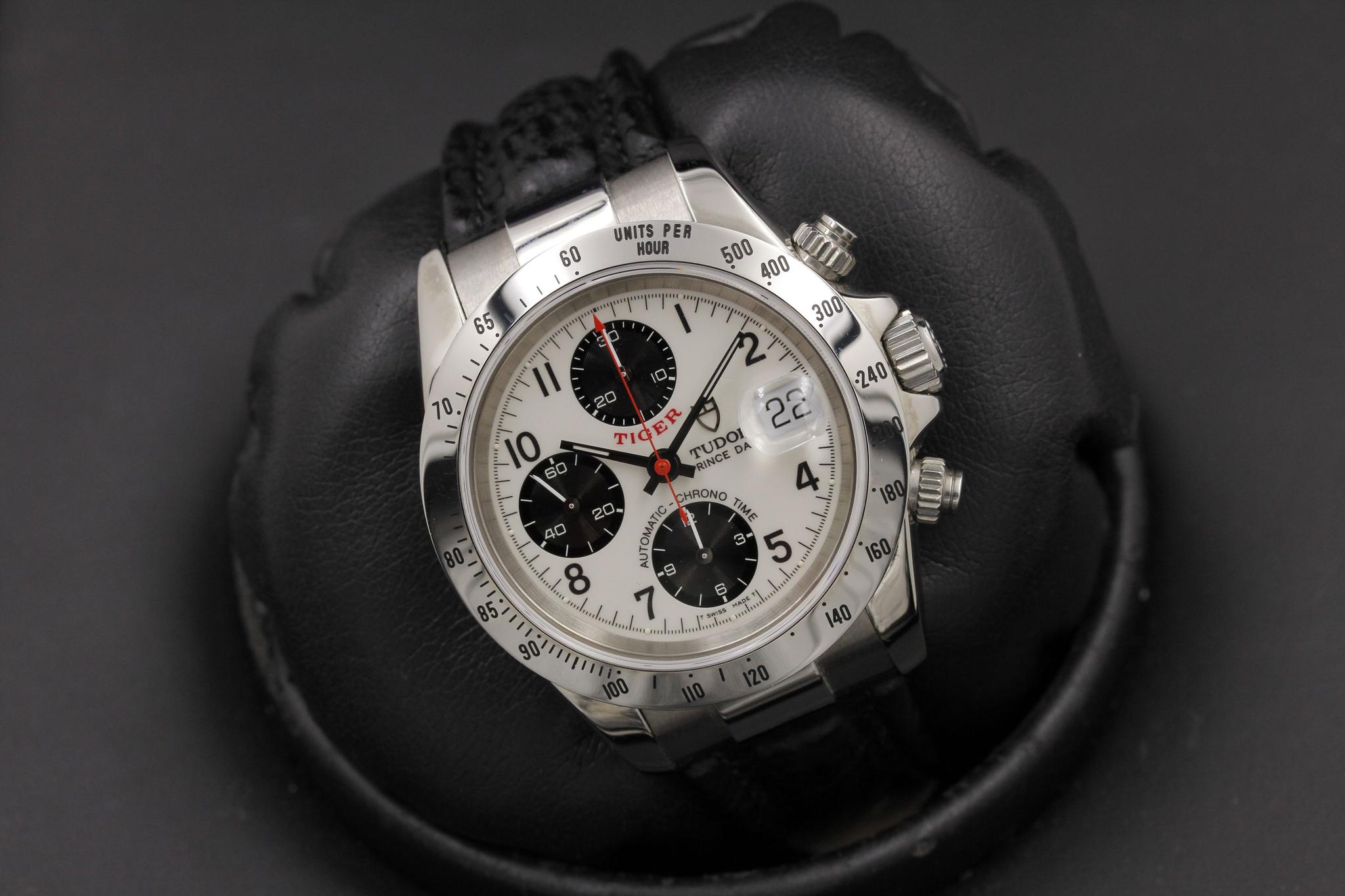 Watch Image 9