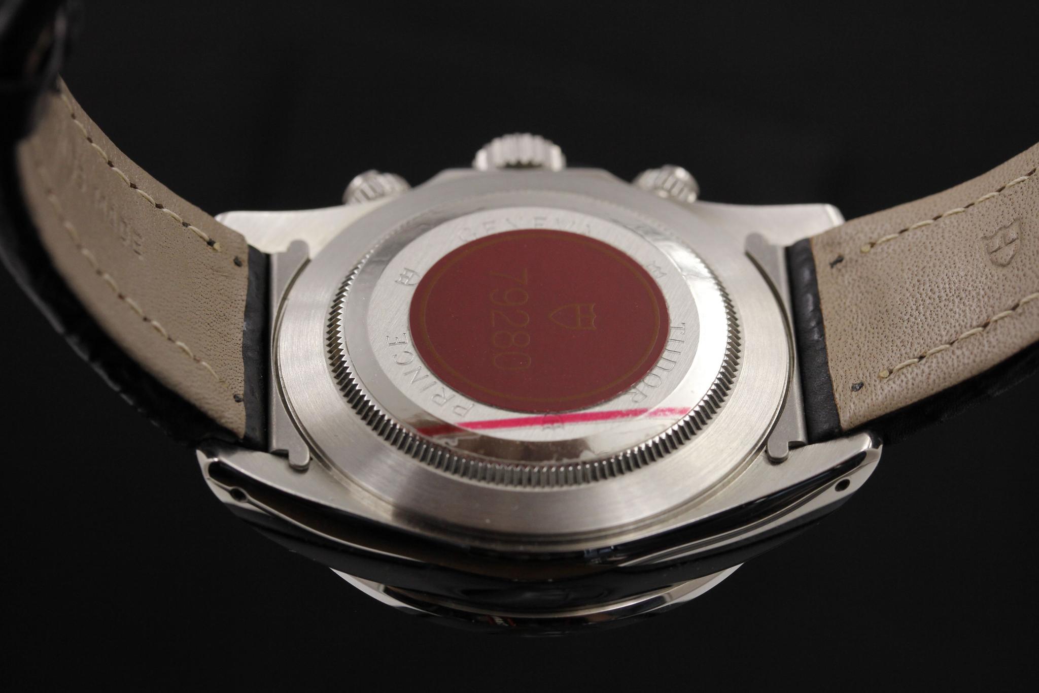 Watch Image 7