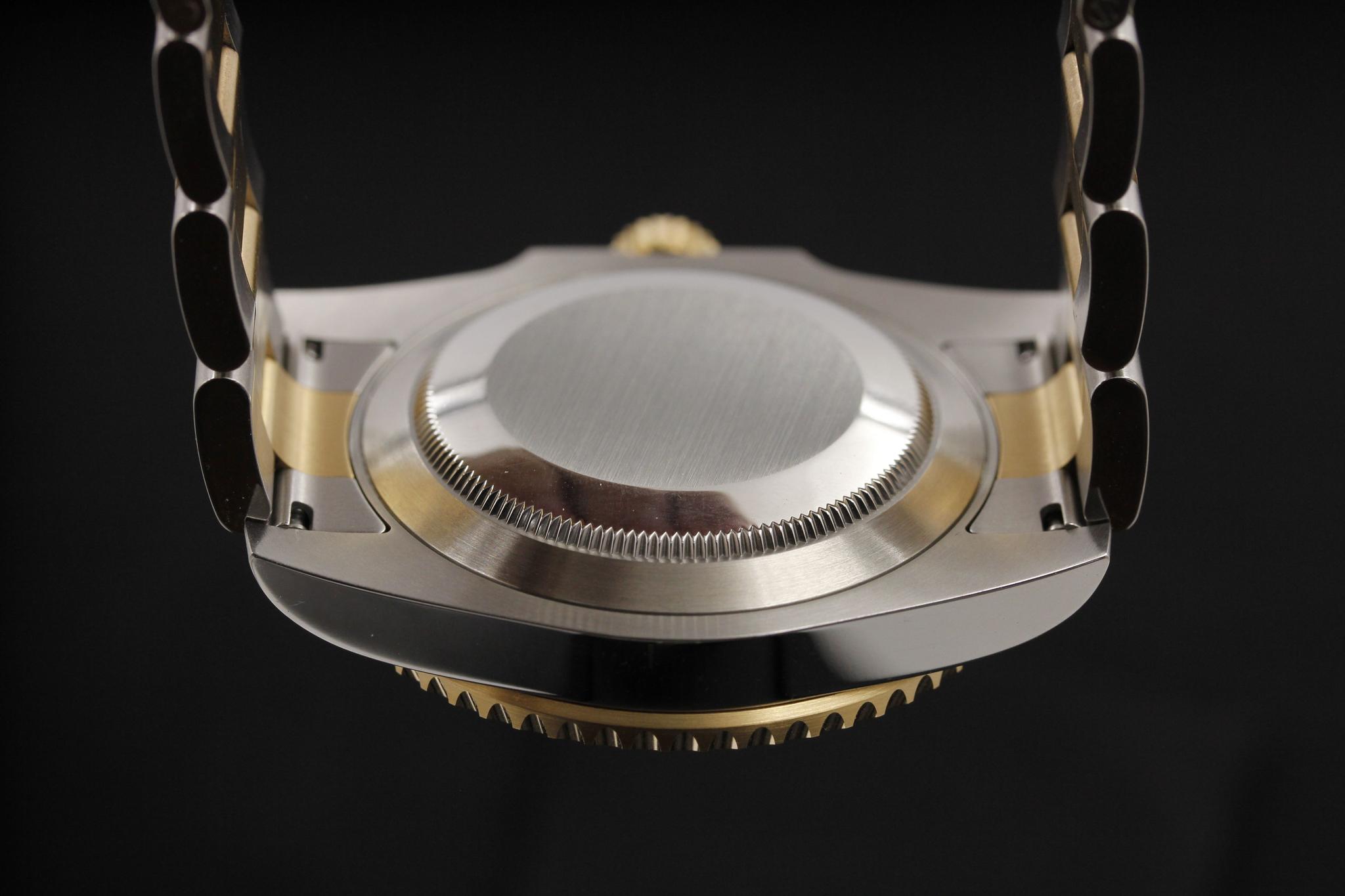 Watch Image 7