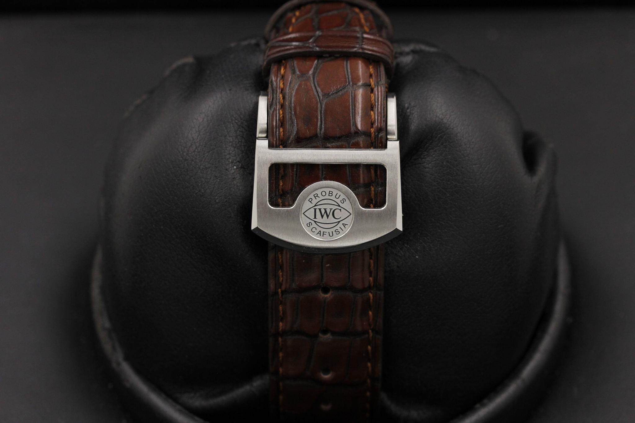 Watch Image 8