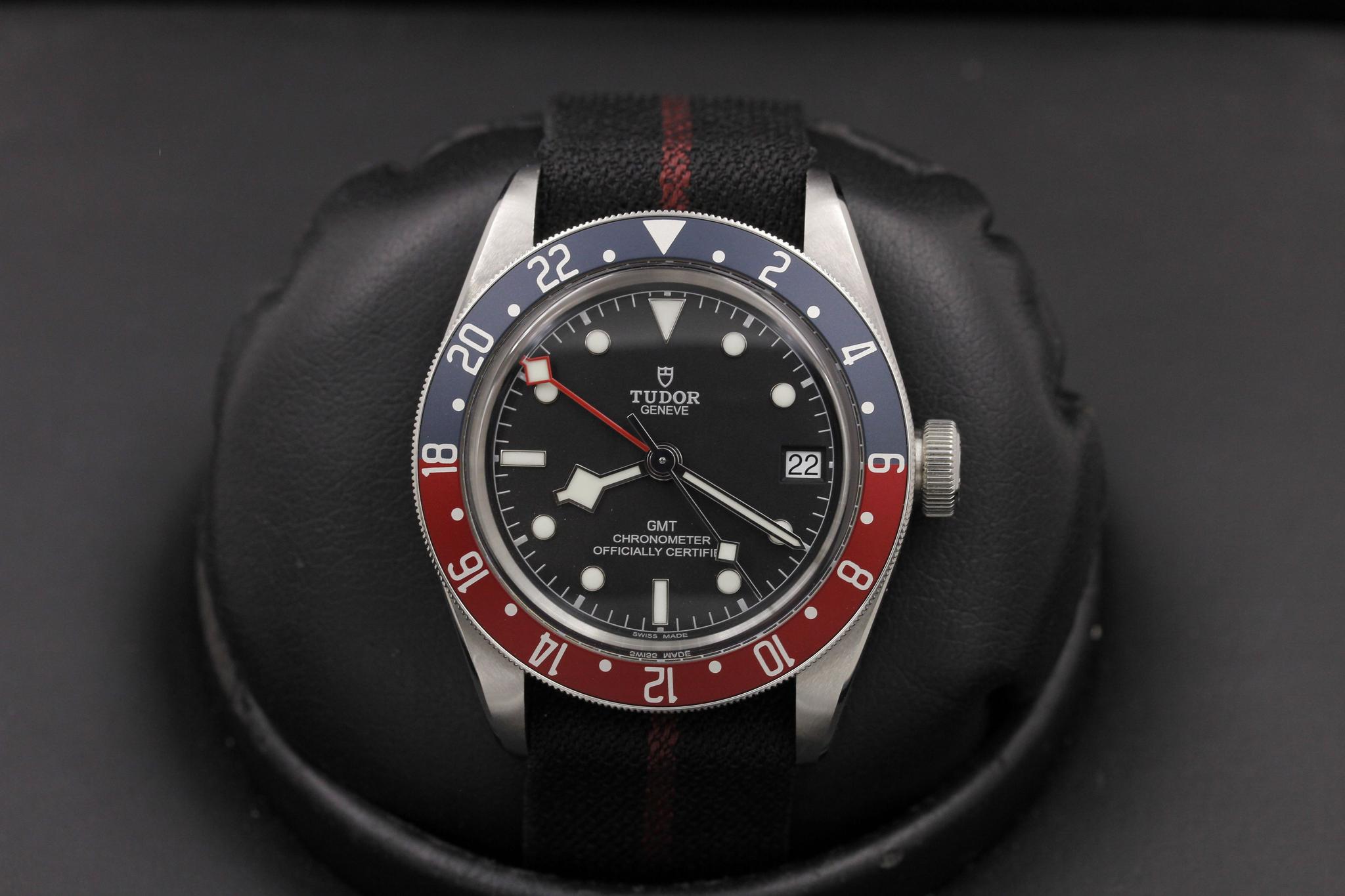 Watch Image 1