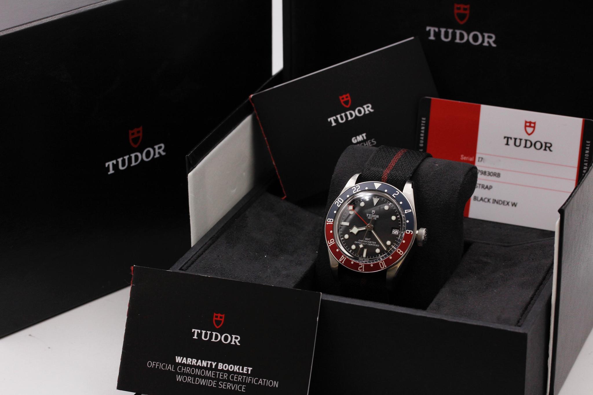 Watch Image 11