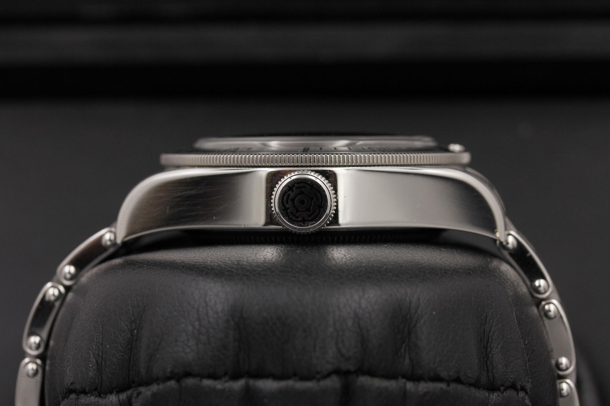 Watch Image 3