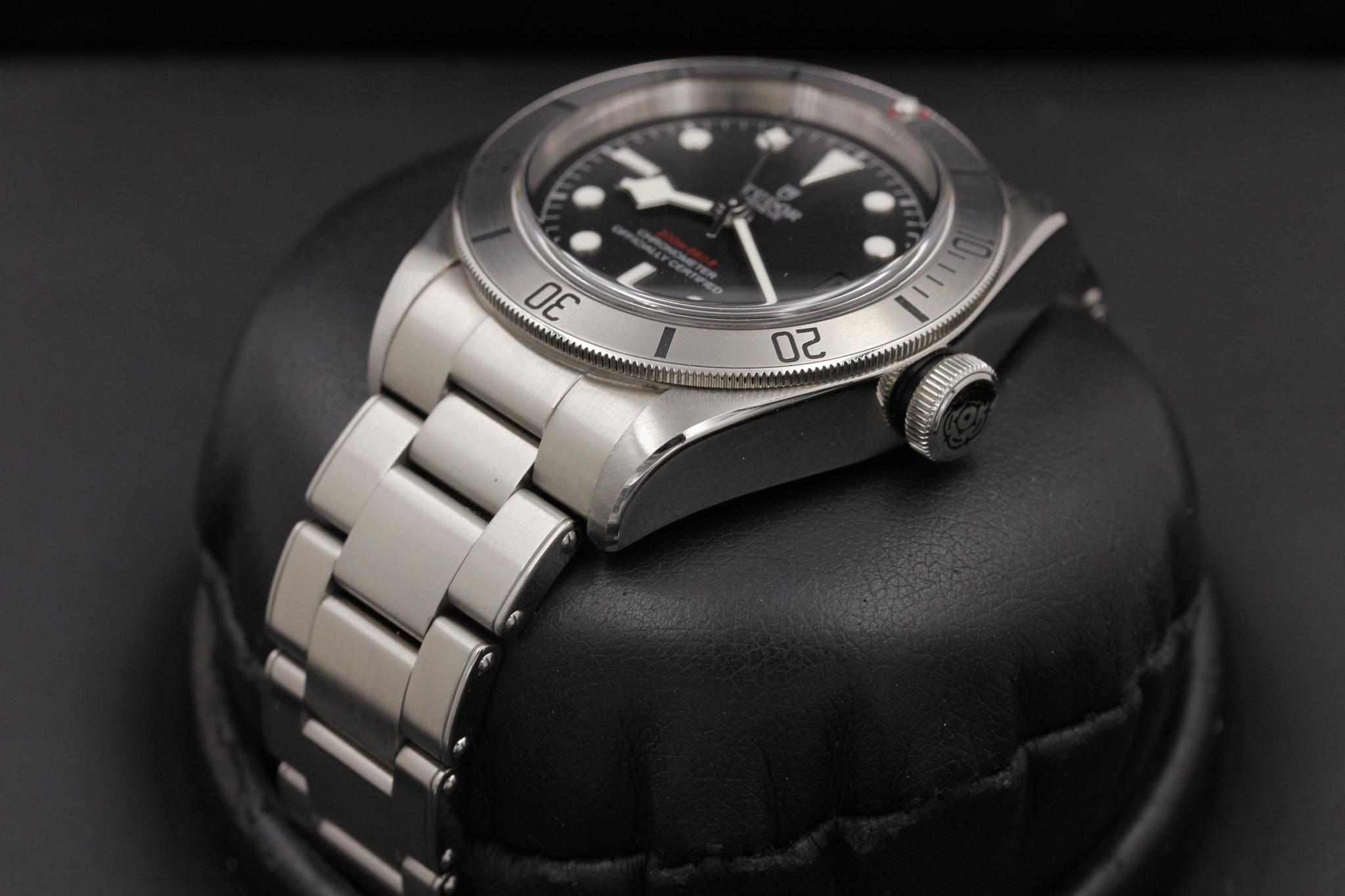 Watch Image 2