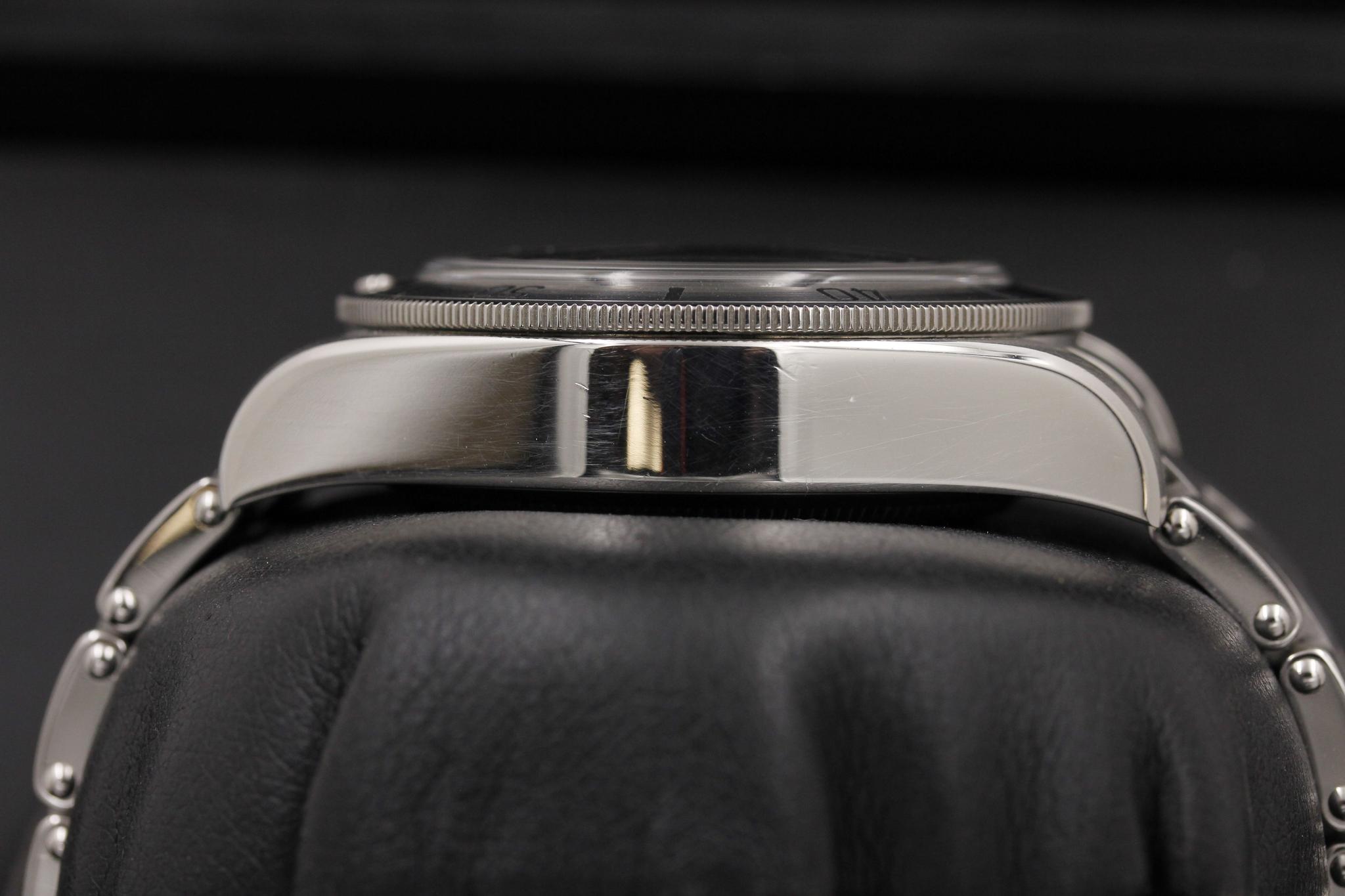 Watch Image 6
