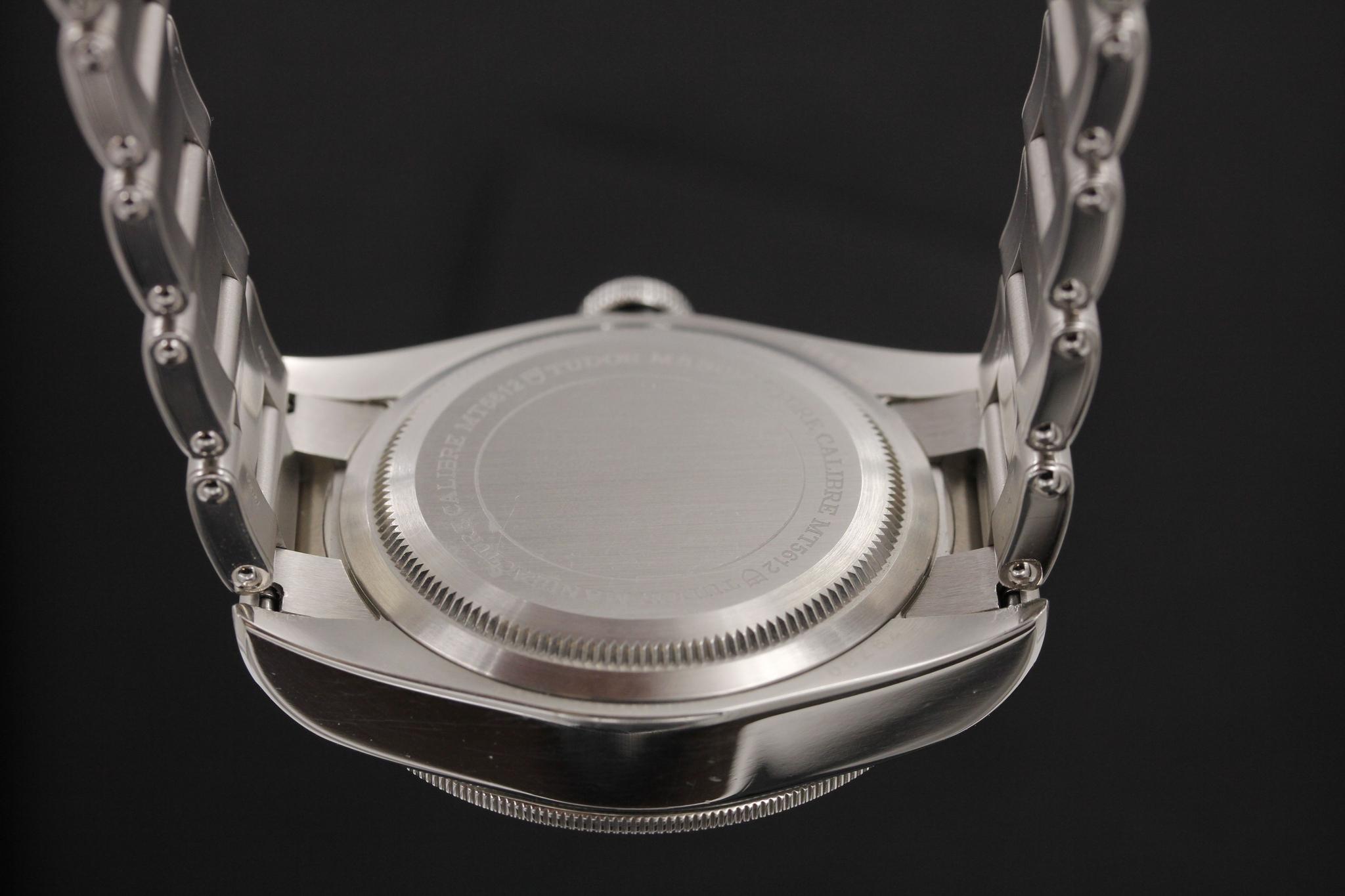 Watch Image 8