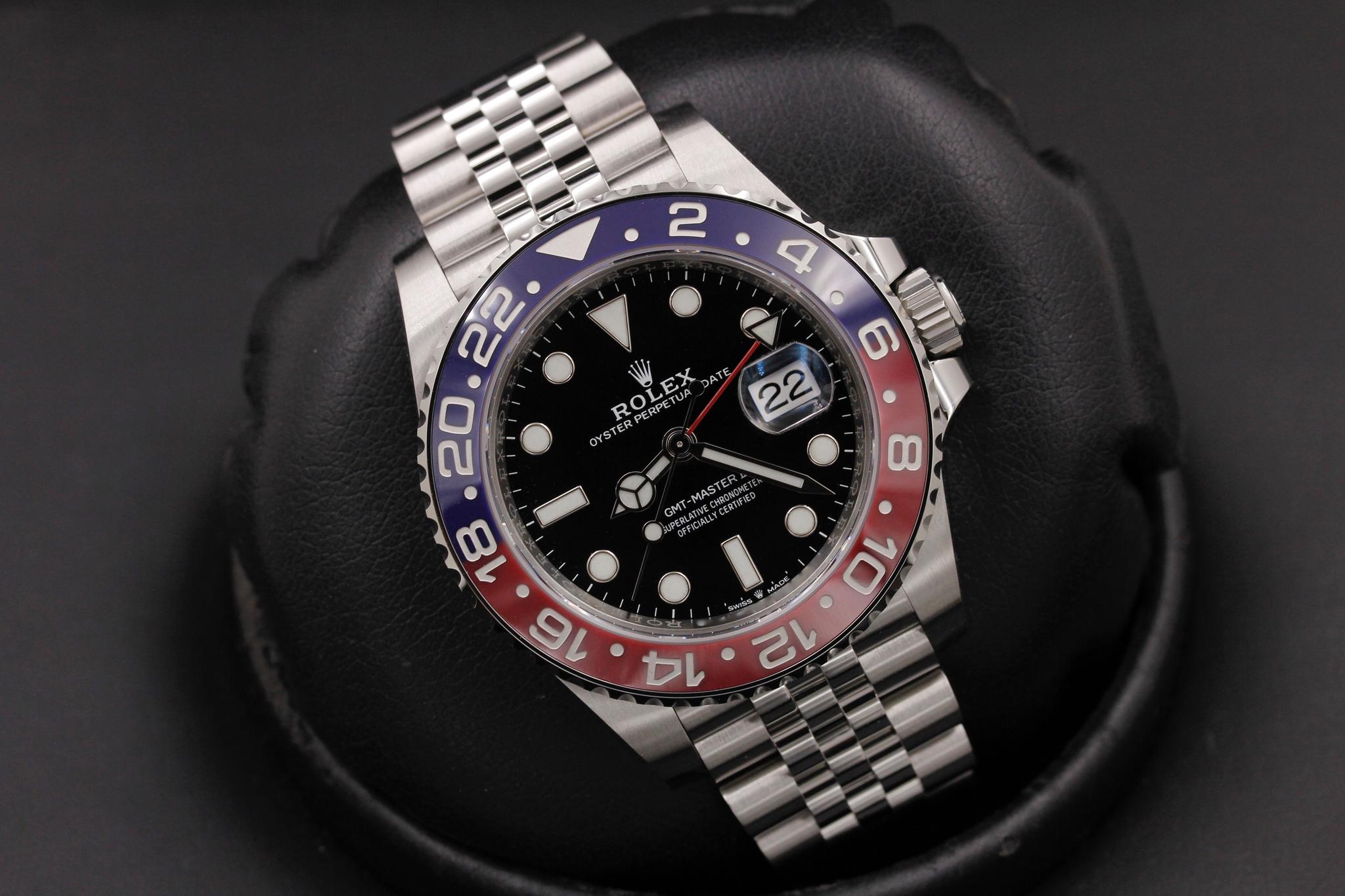 Watch Image 8